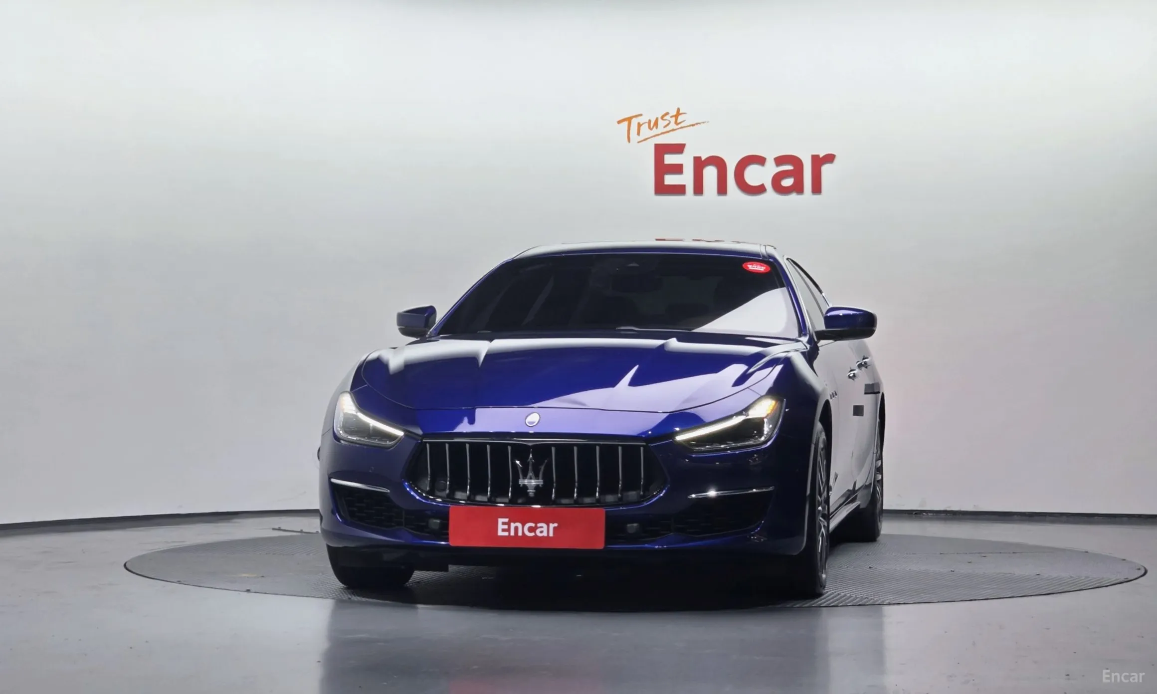 Maserati Ghibli превью 3