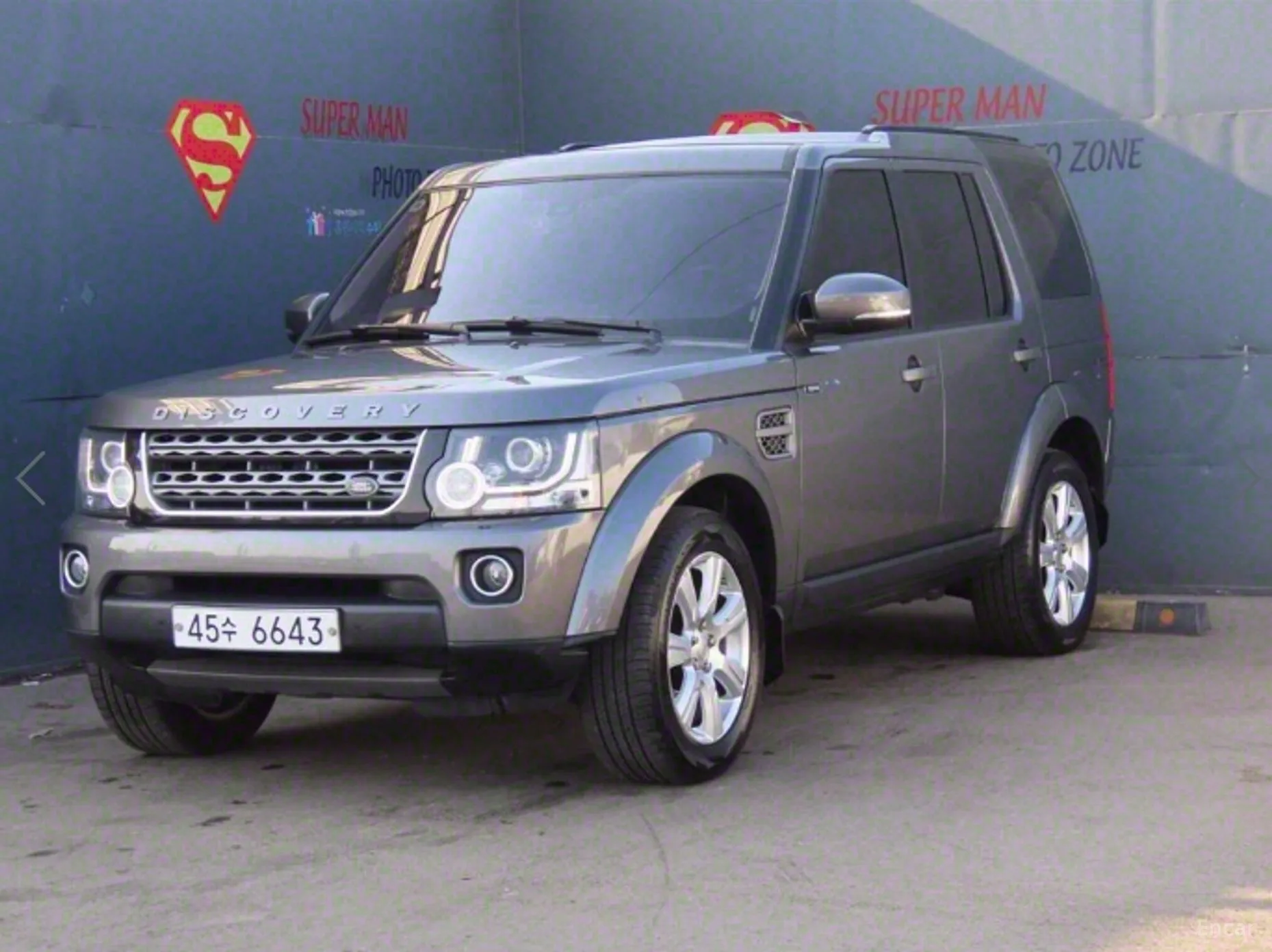Land Rover Discovery 4