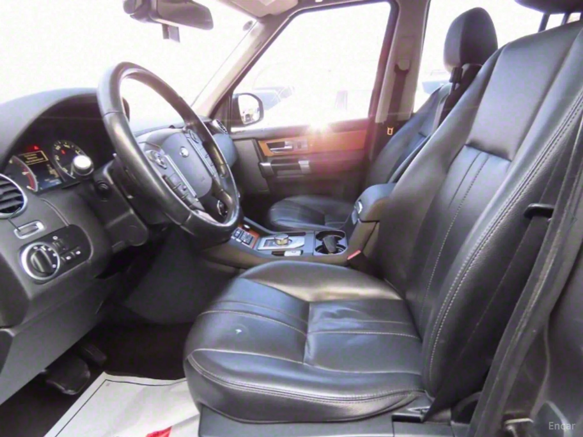 Land Rover Discovery 4 превью 10