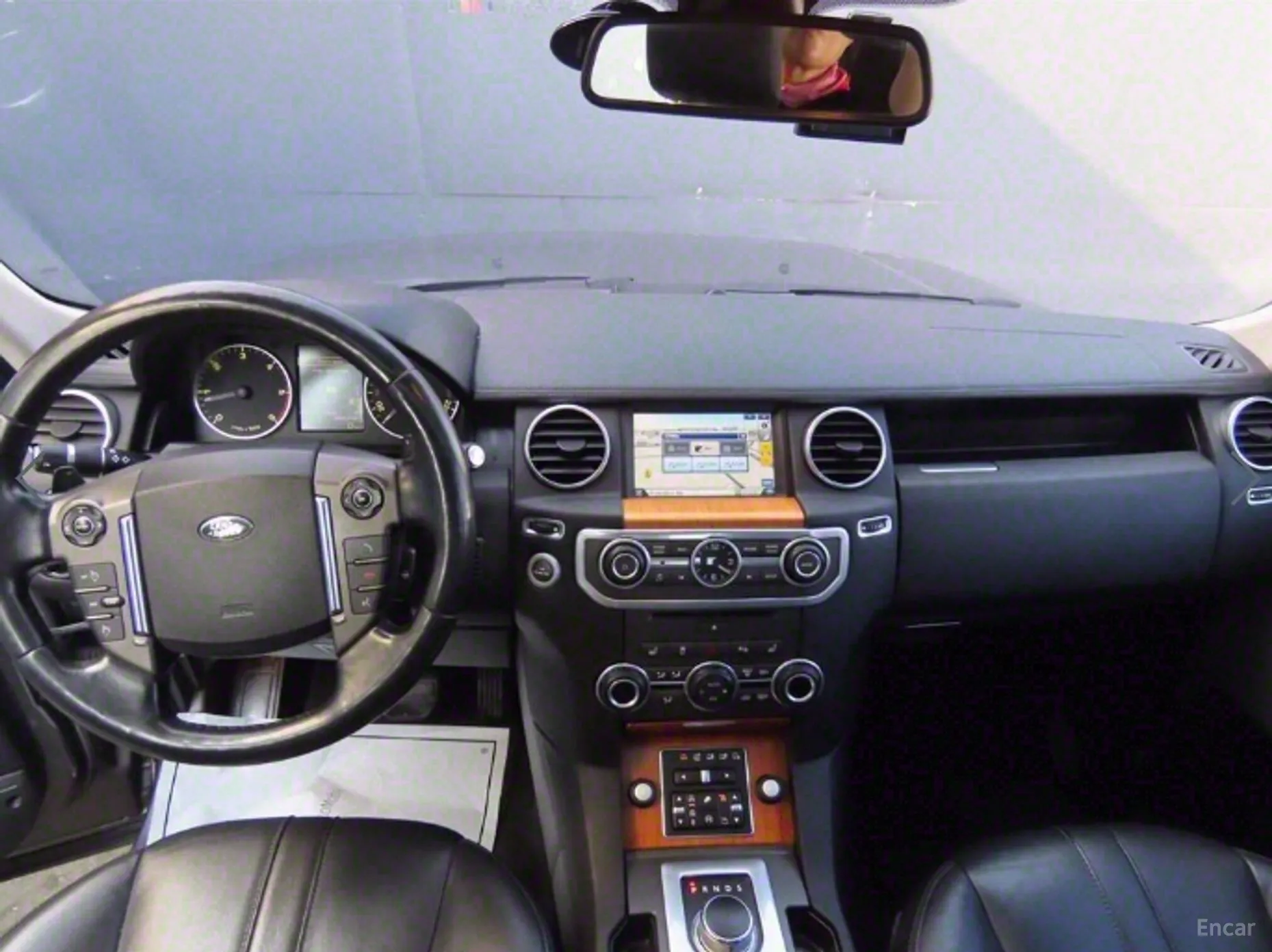 Land Rover Discovery 4 превью 14