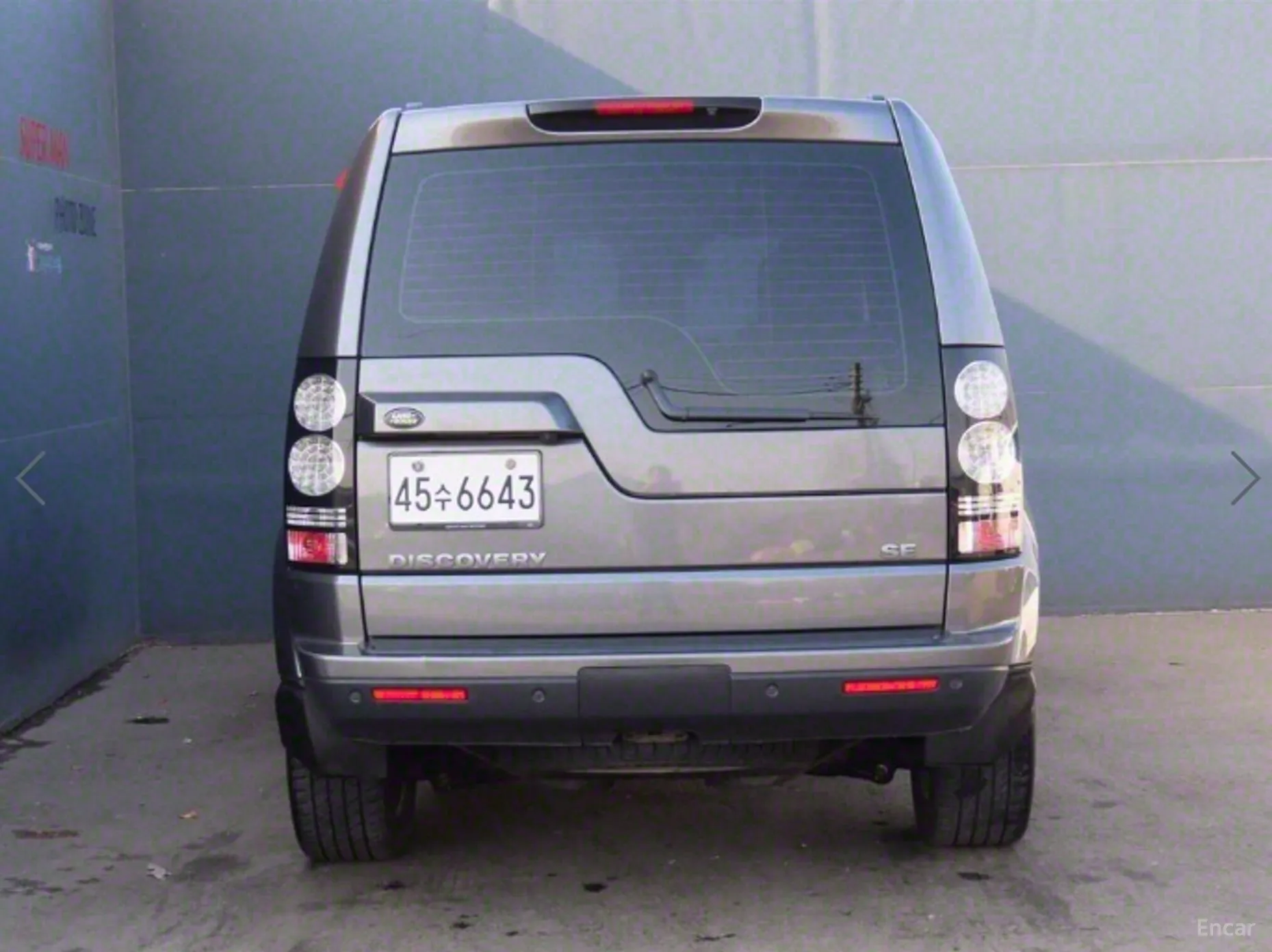 Land Rover Discovery 4 превью 3