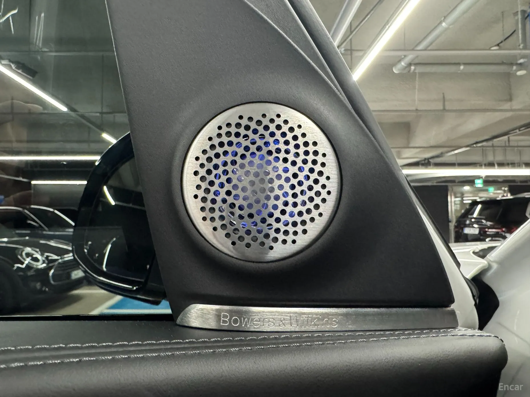 BMW XM (G09) превью 13