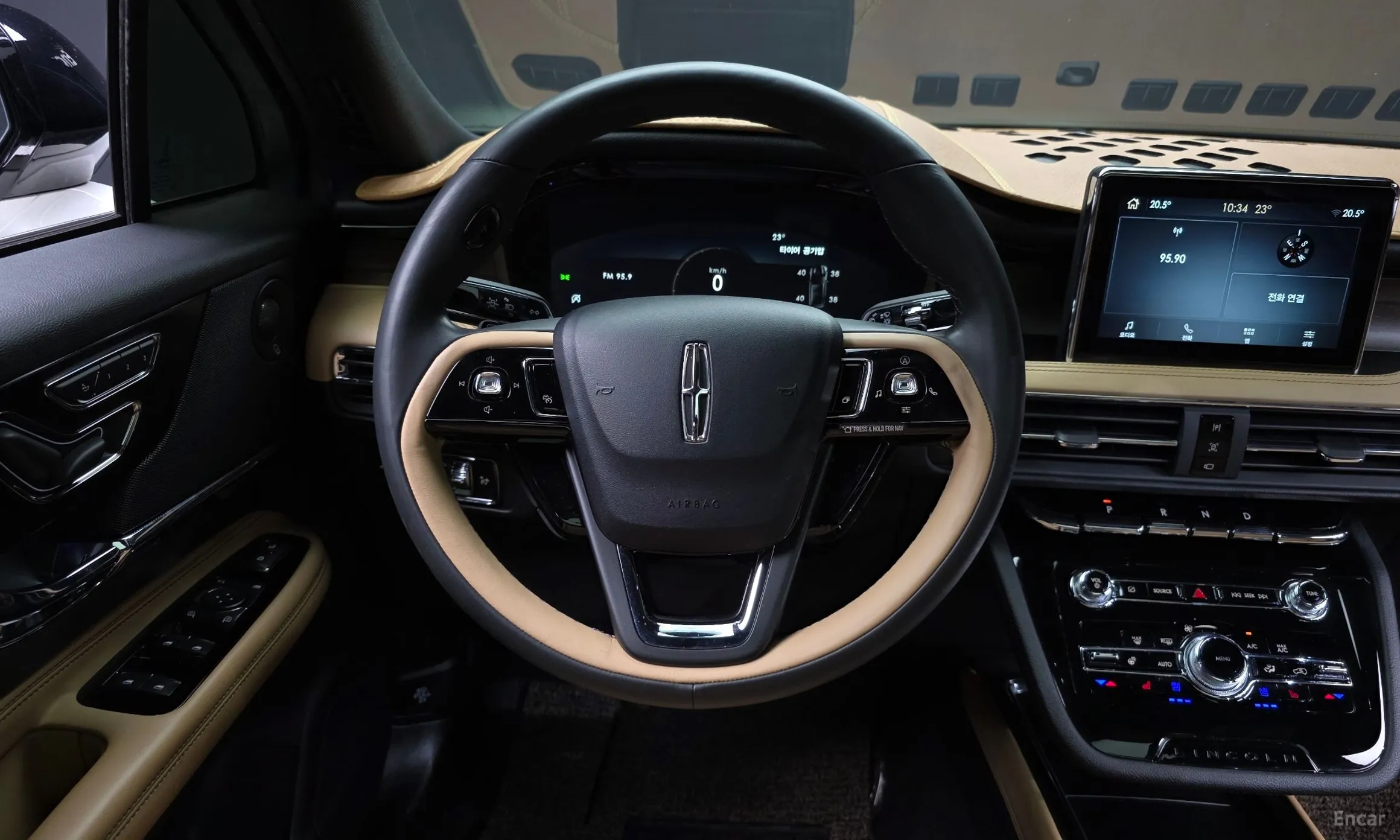 Lincoln Corsair превью 13