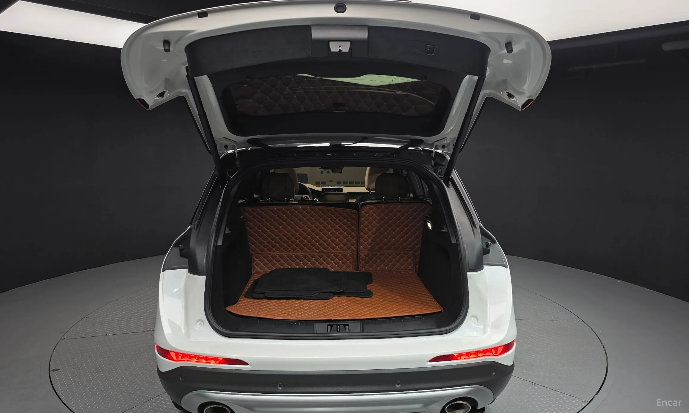 Lincoln Corsair превью 20