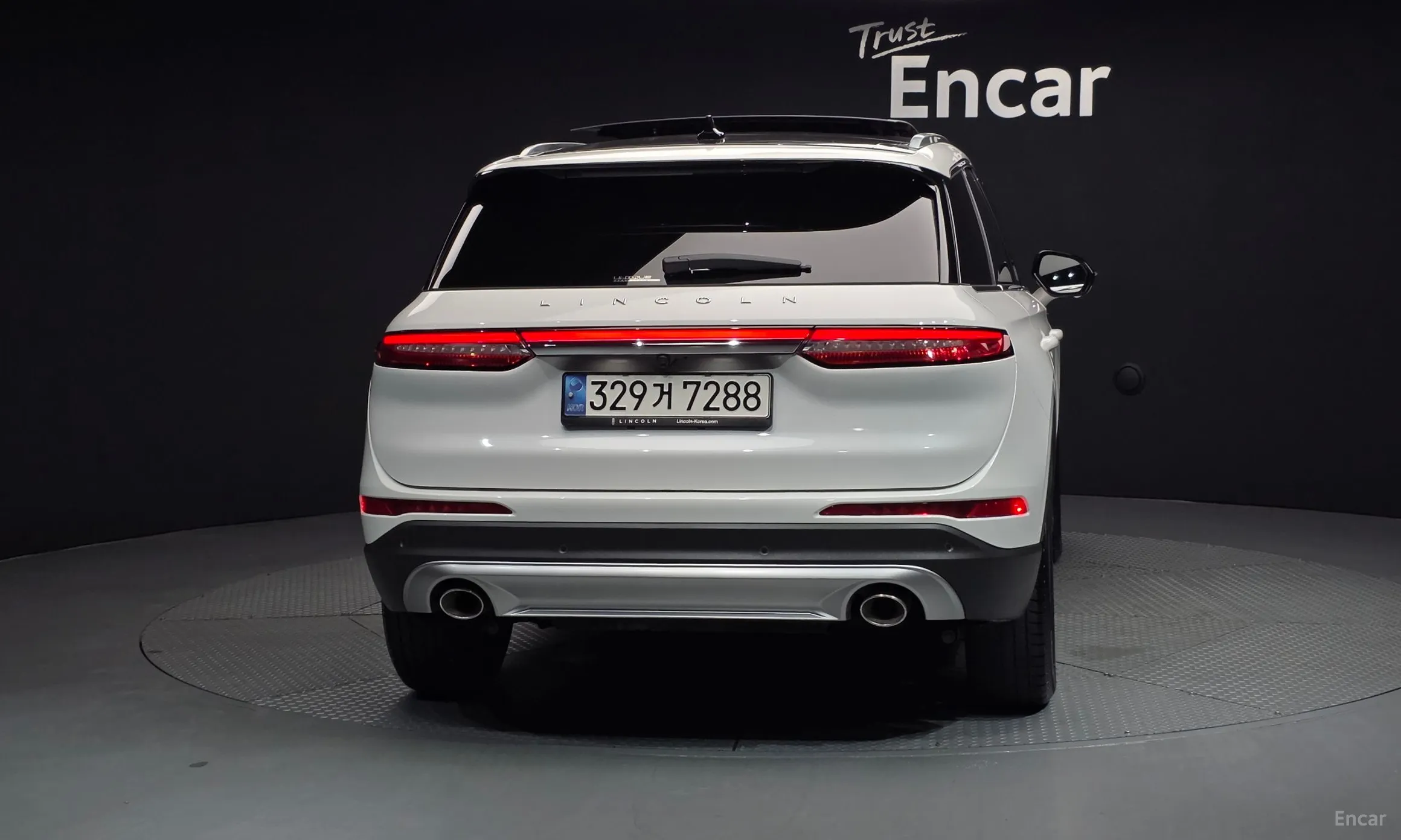 Lincoln Corsair превью 4