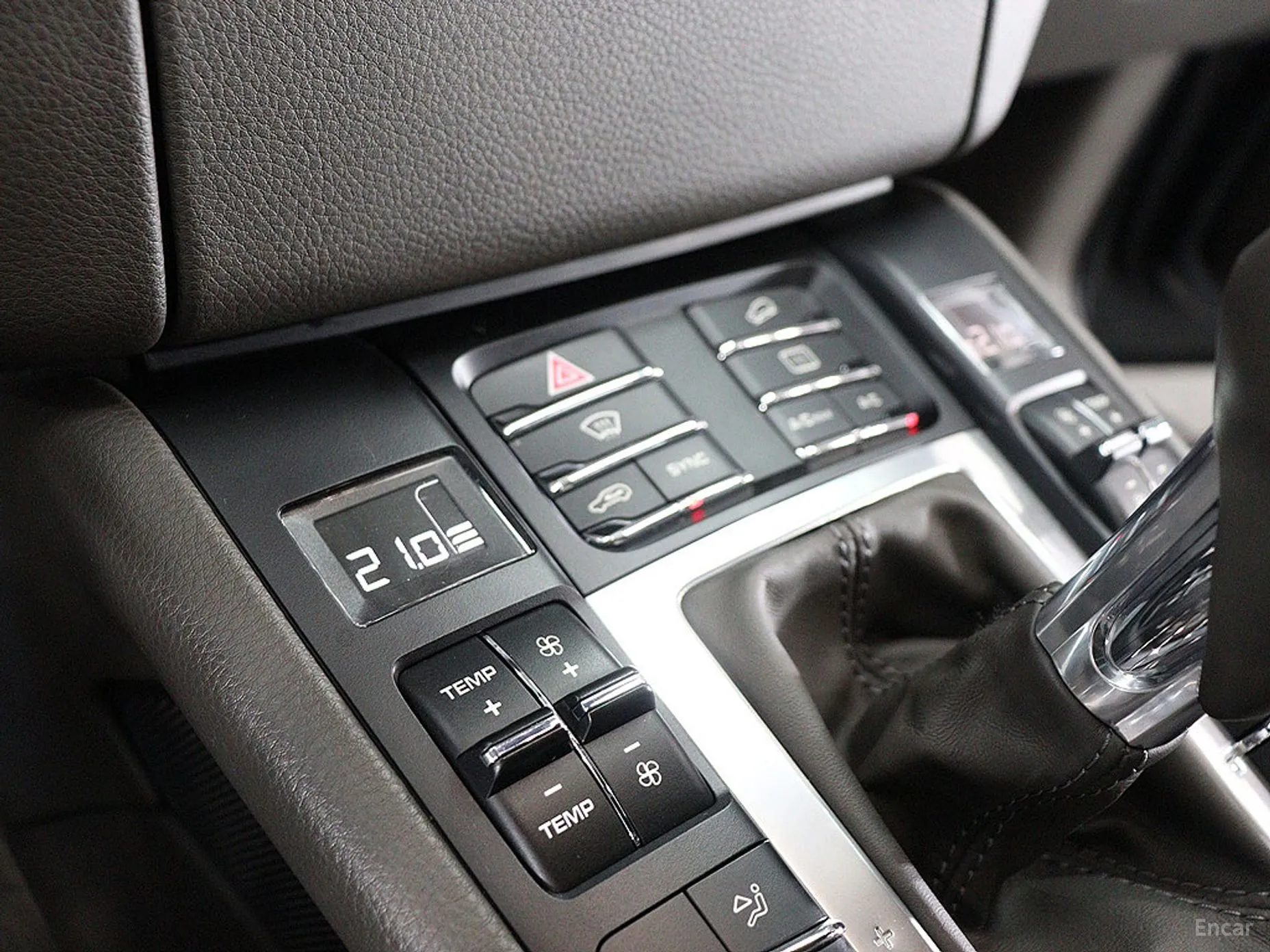 Porsche Macan превью 15