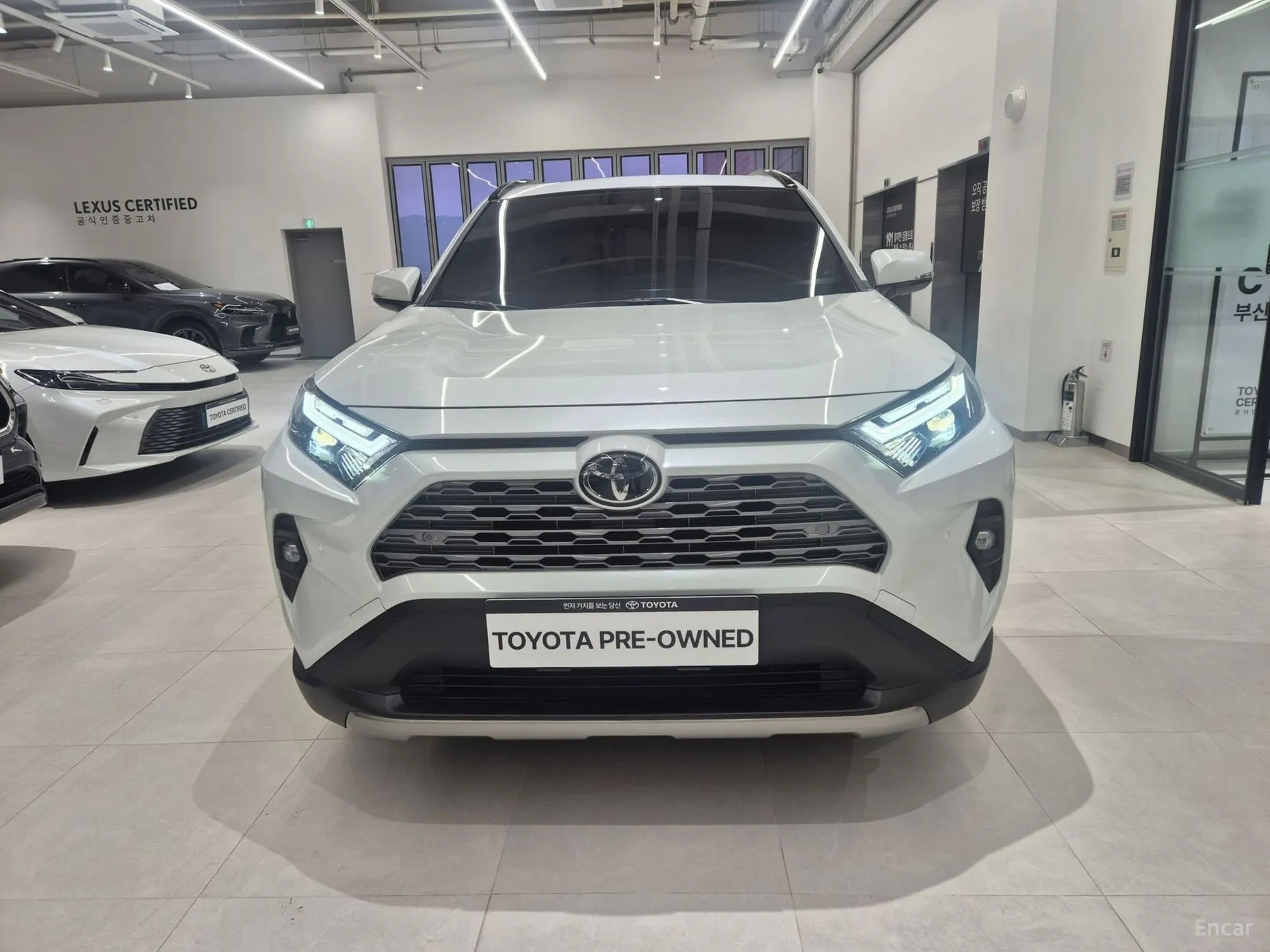 Toyota RAV4 5th Generation превью 3