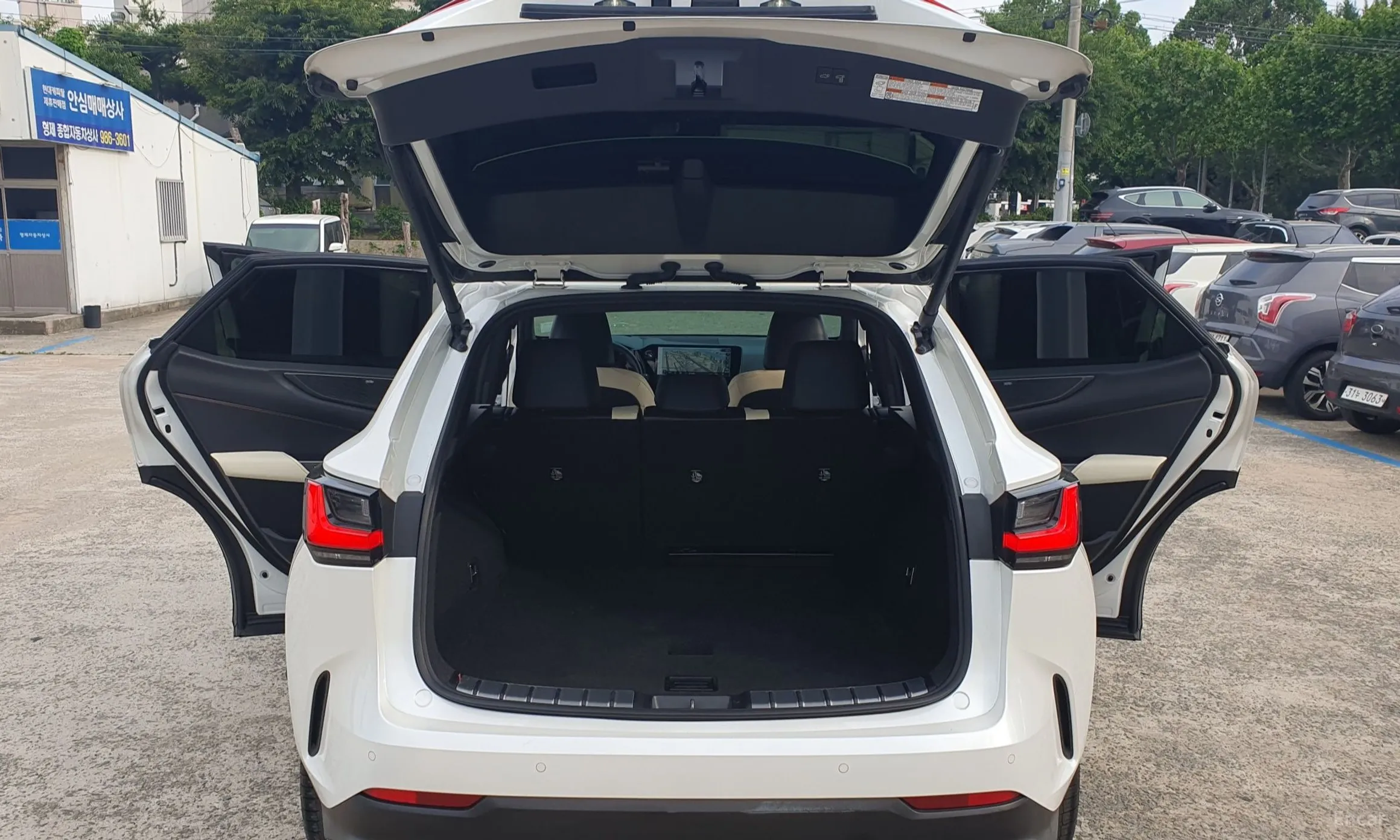 Lexus NX350h Gen 2 превью 14