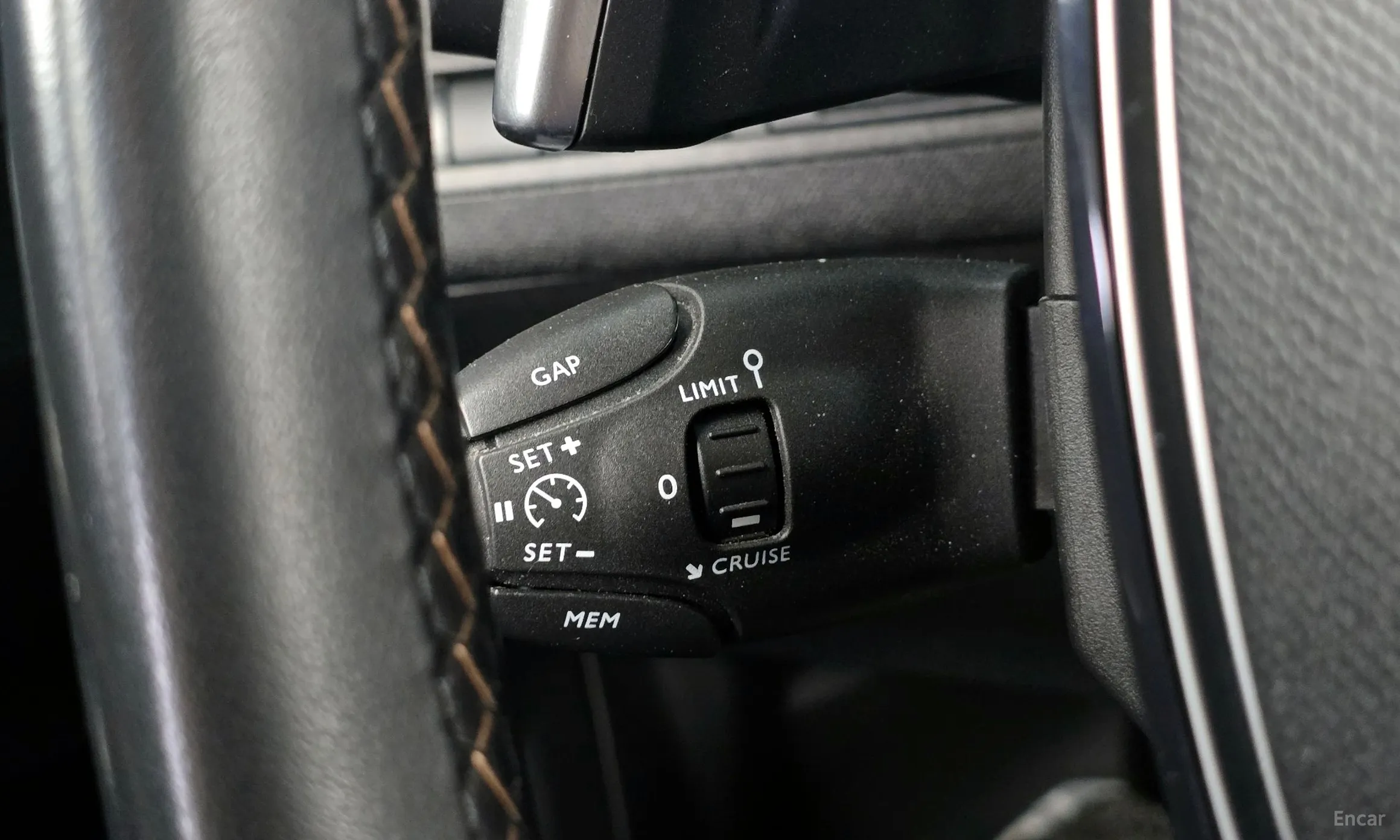 Peugeot 5008 2nd generation превью 15