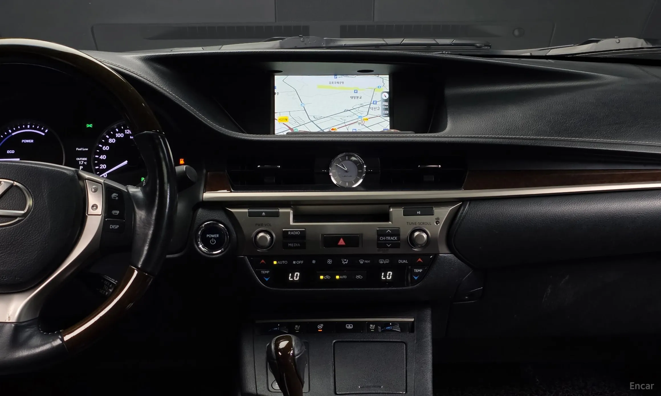 Lexus New ES300h превью 12