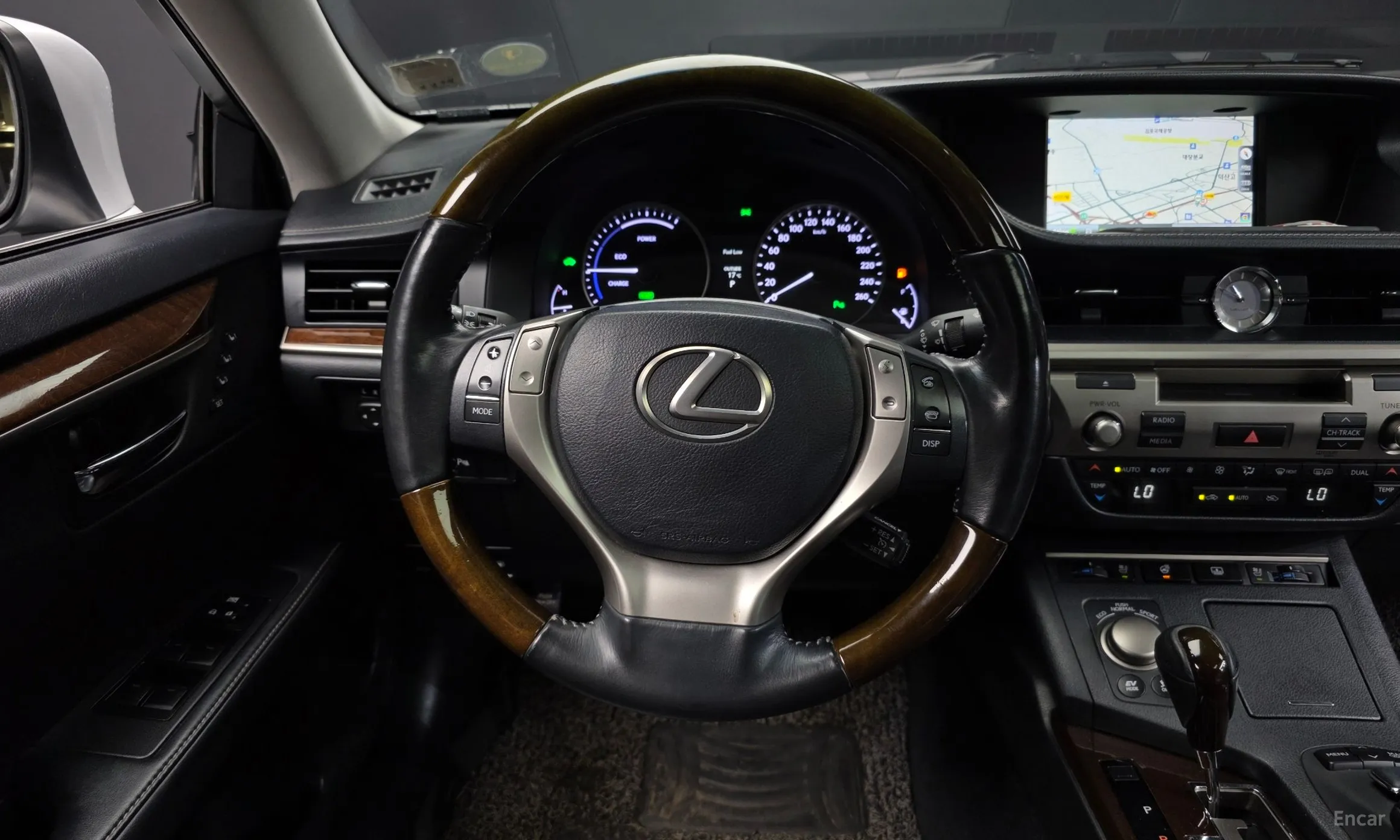 Lexus New ES300h превью 13