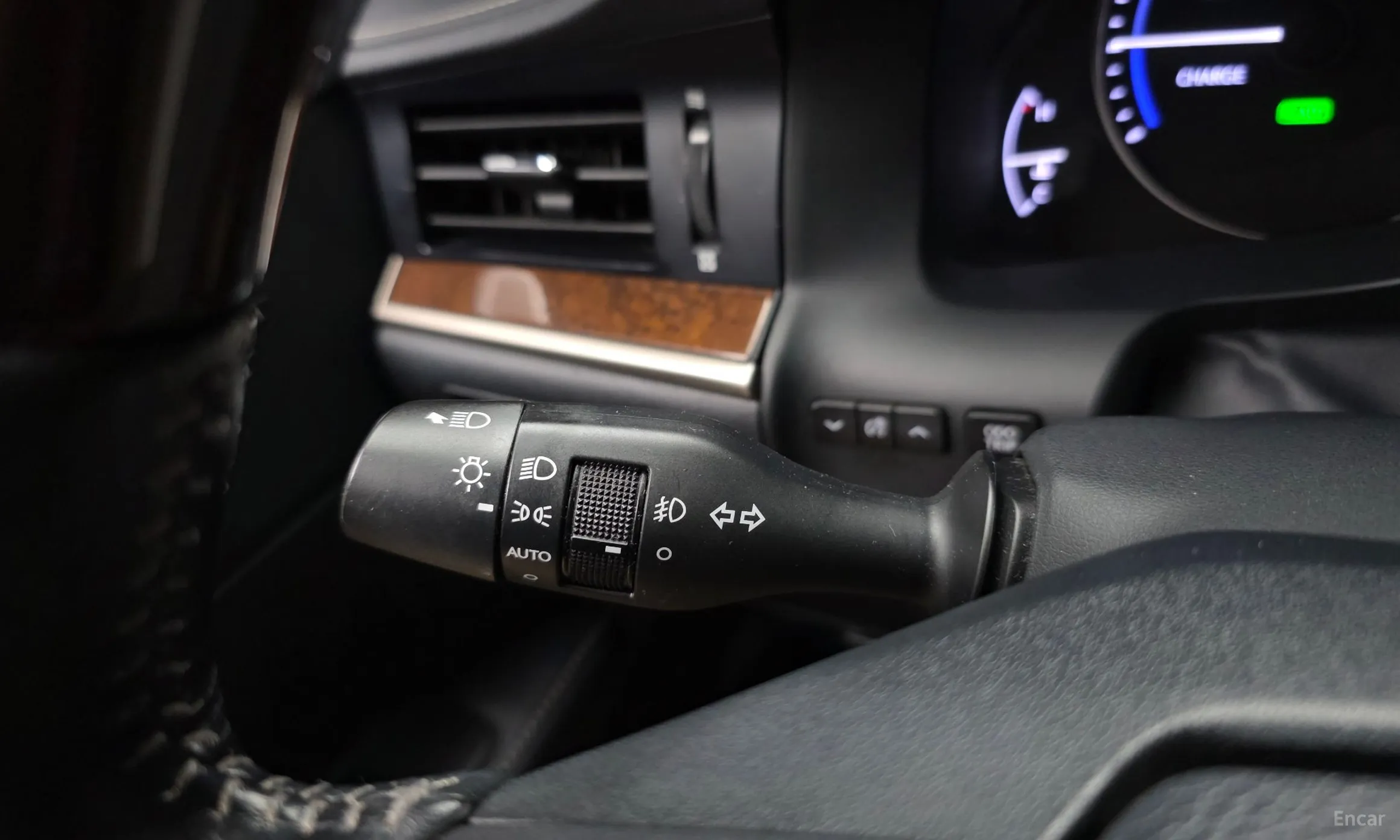 Lexus New ES300h превью 16