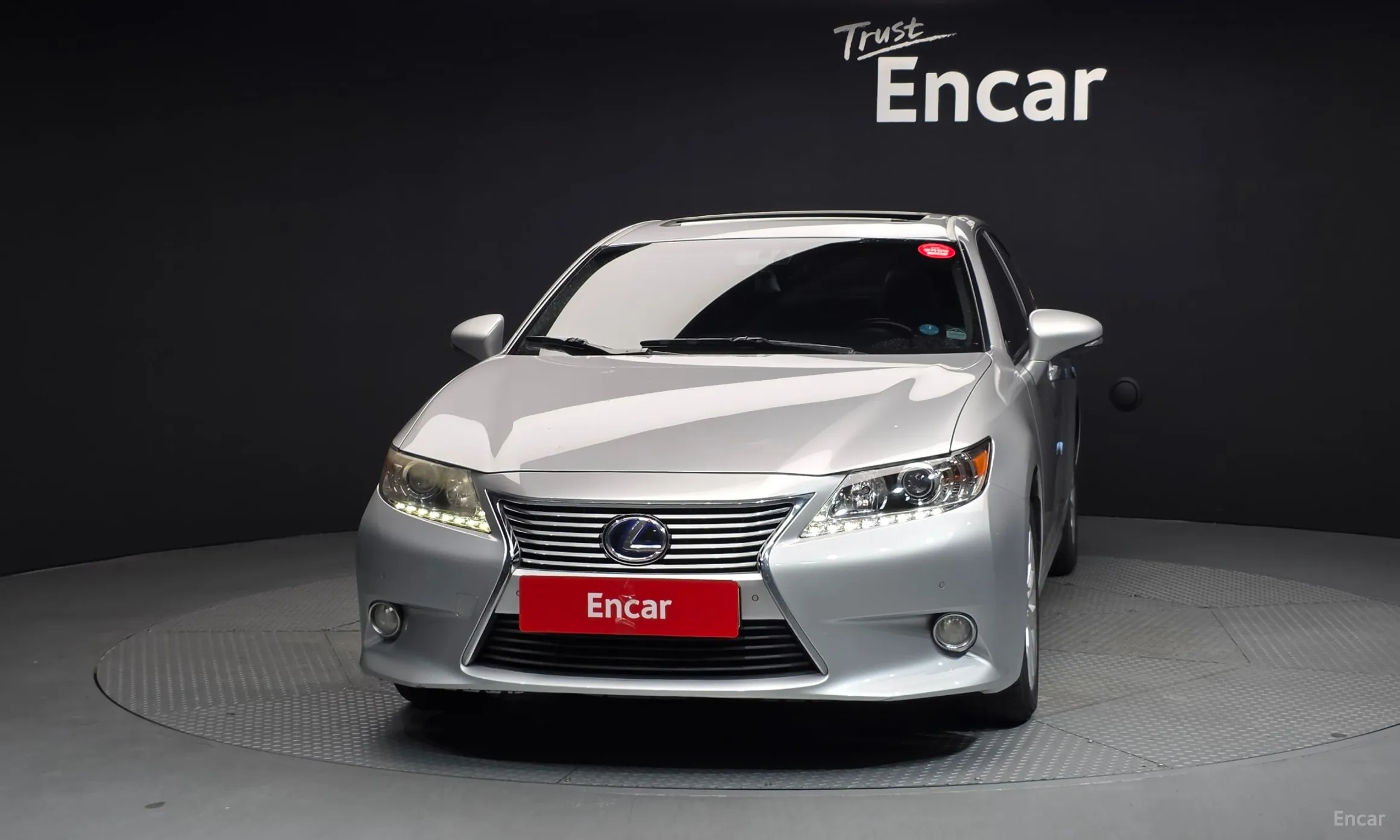 Lexus New ES300h превью 3
