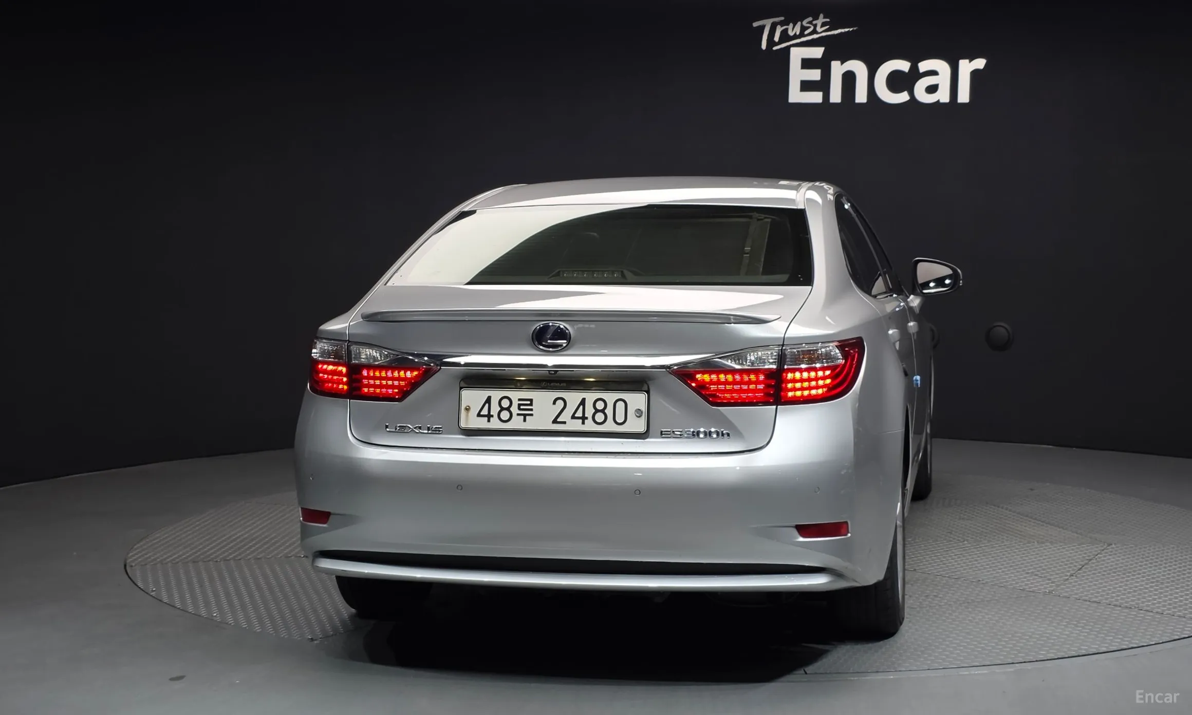 Lexus New ES300h превью 4