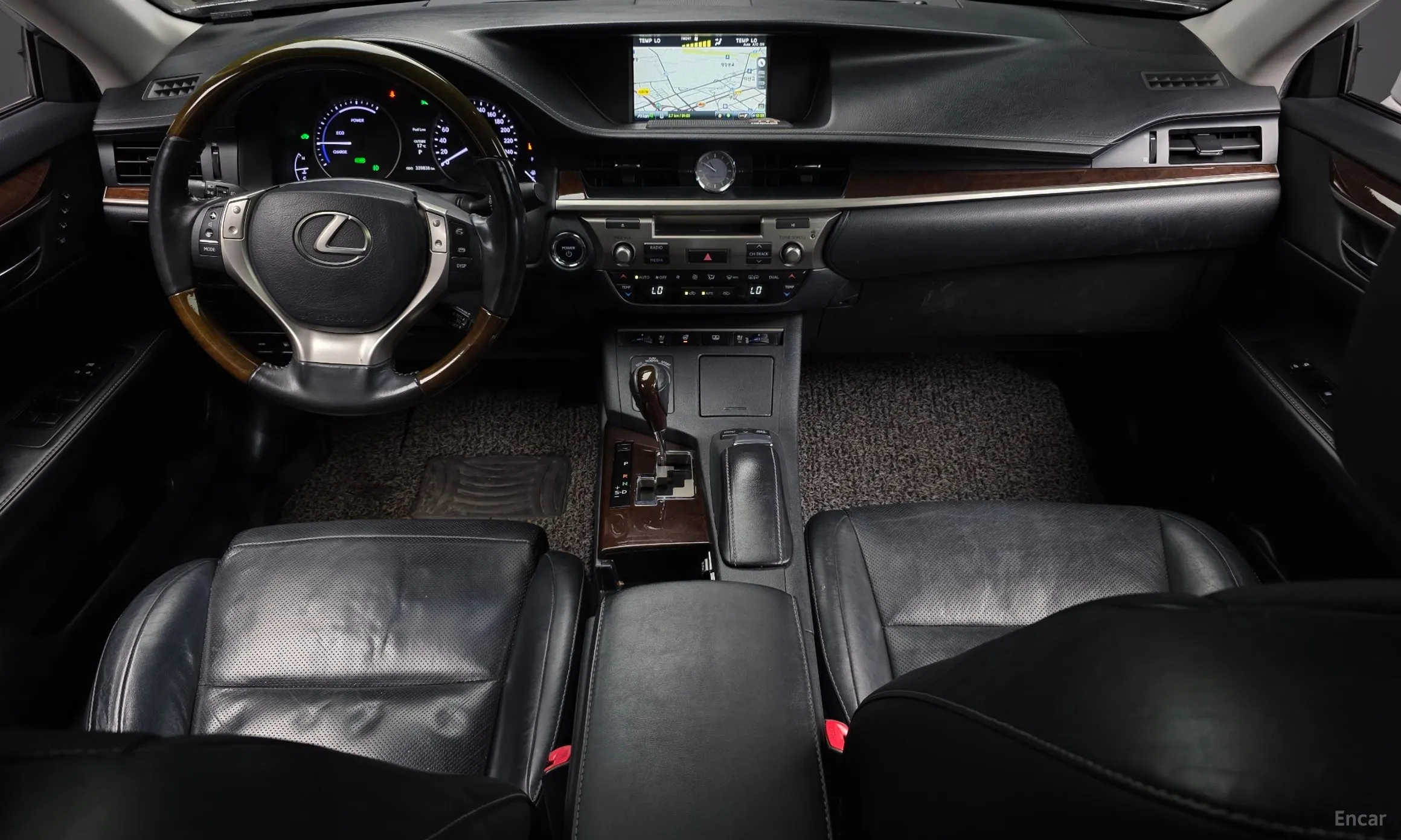 Lexus New ES300h превью 7