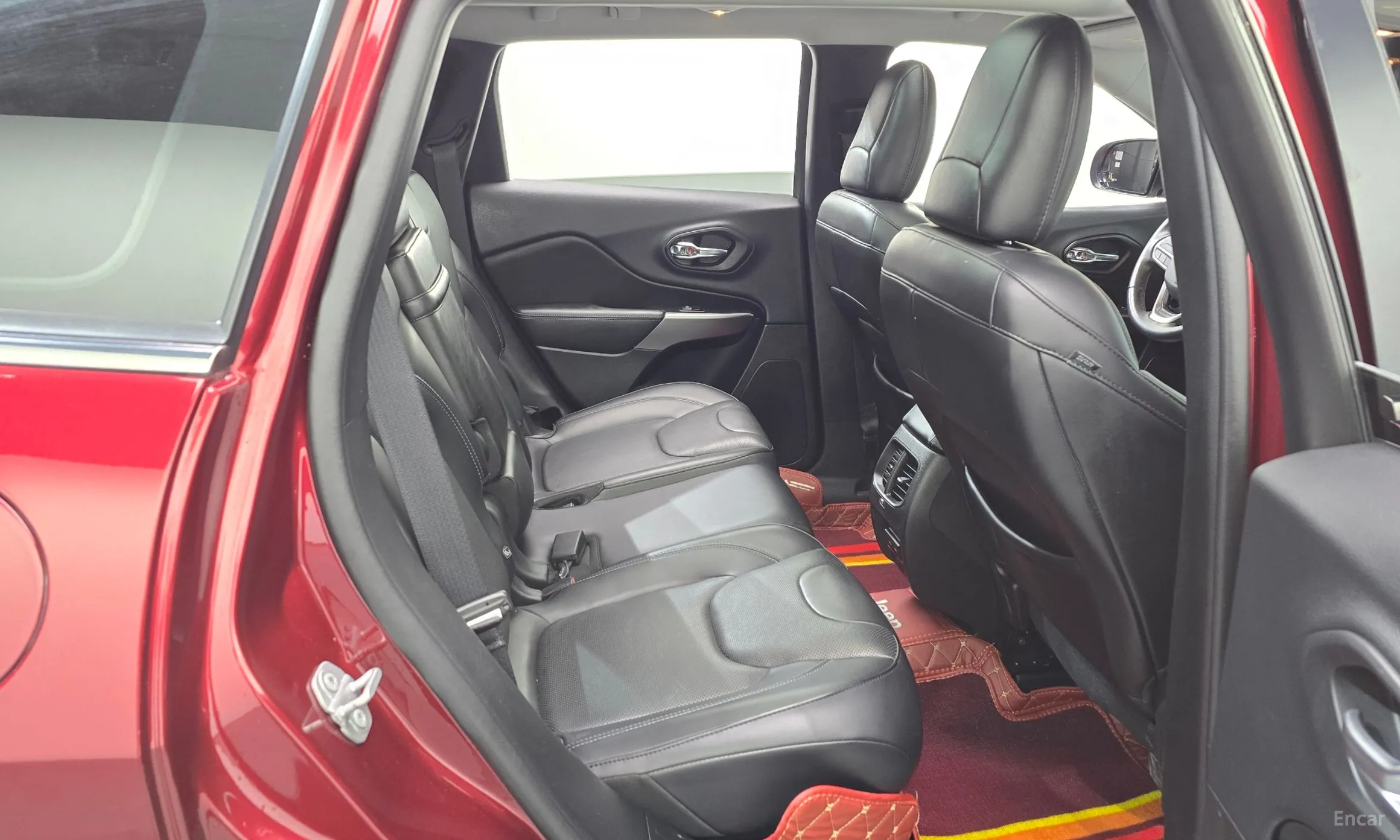 Jeep Cherokee (KL) превью 19