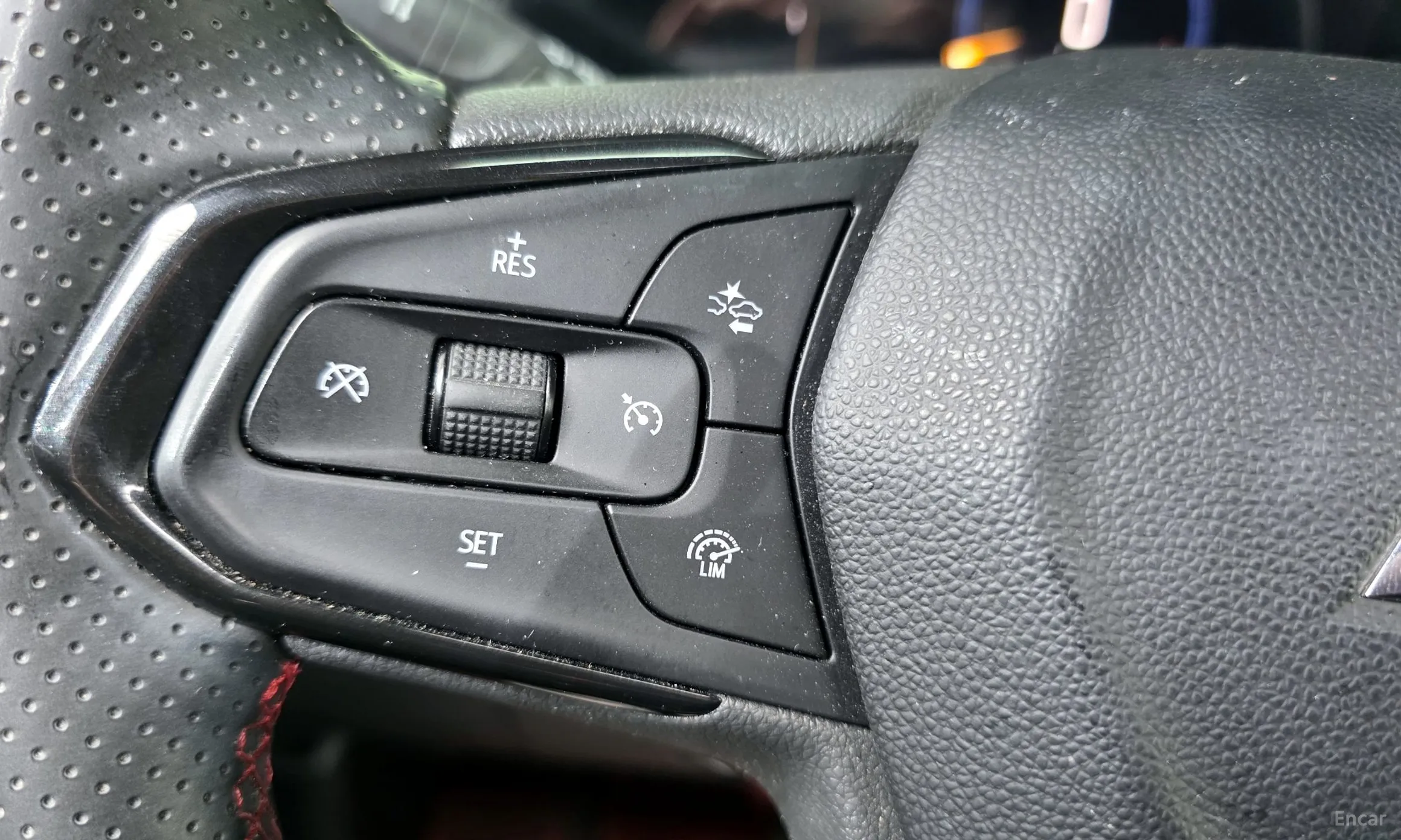 Chevrolet (GM Daewoo) Trax Crossover превью 20