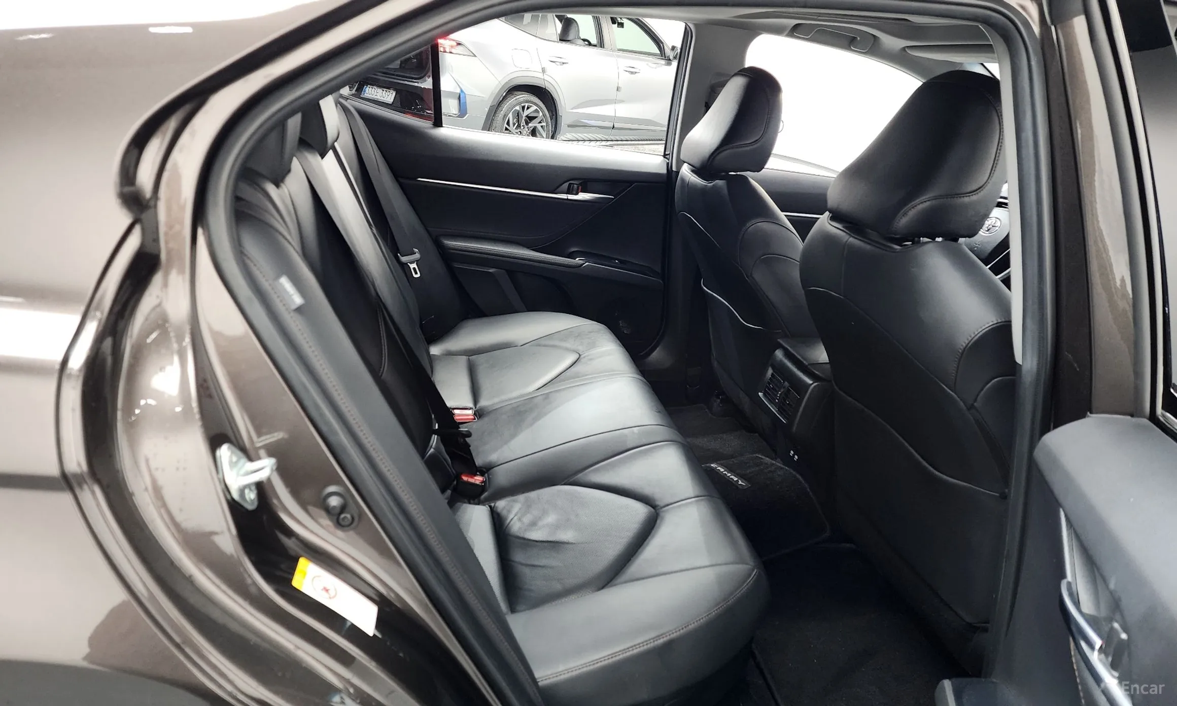 Toyota Camry (XV70) превью 11