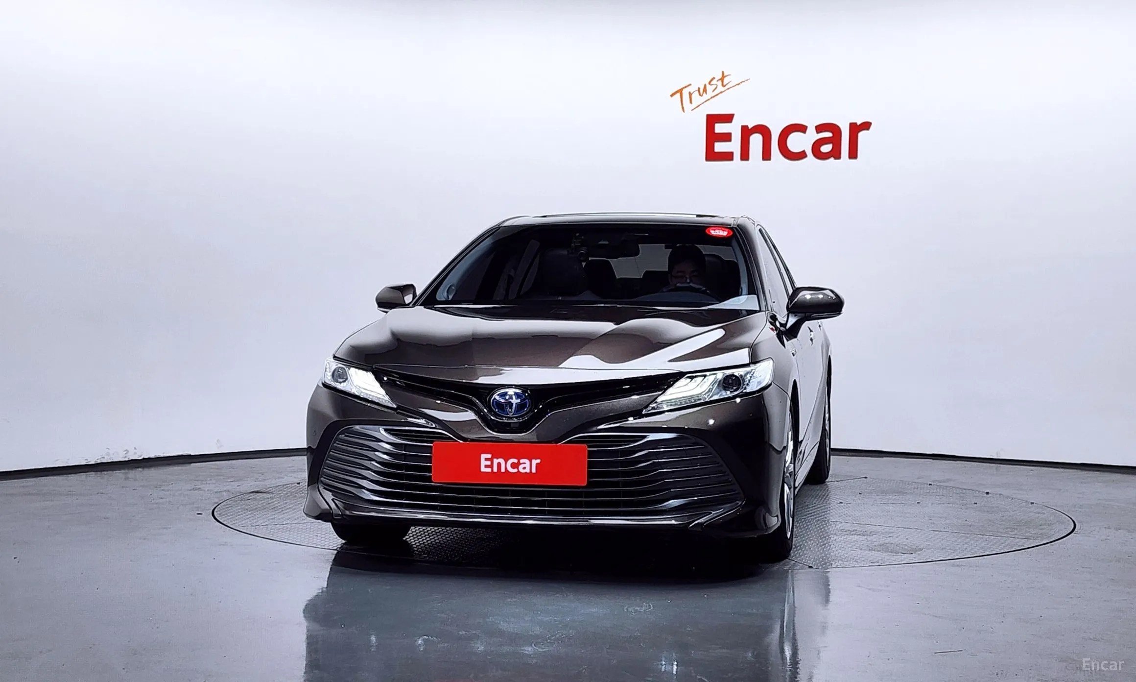 Toyota Camry (XV70) превью 3