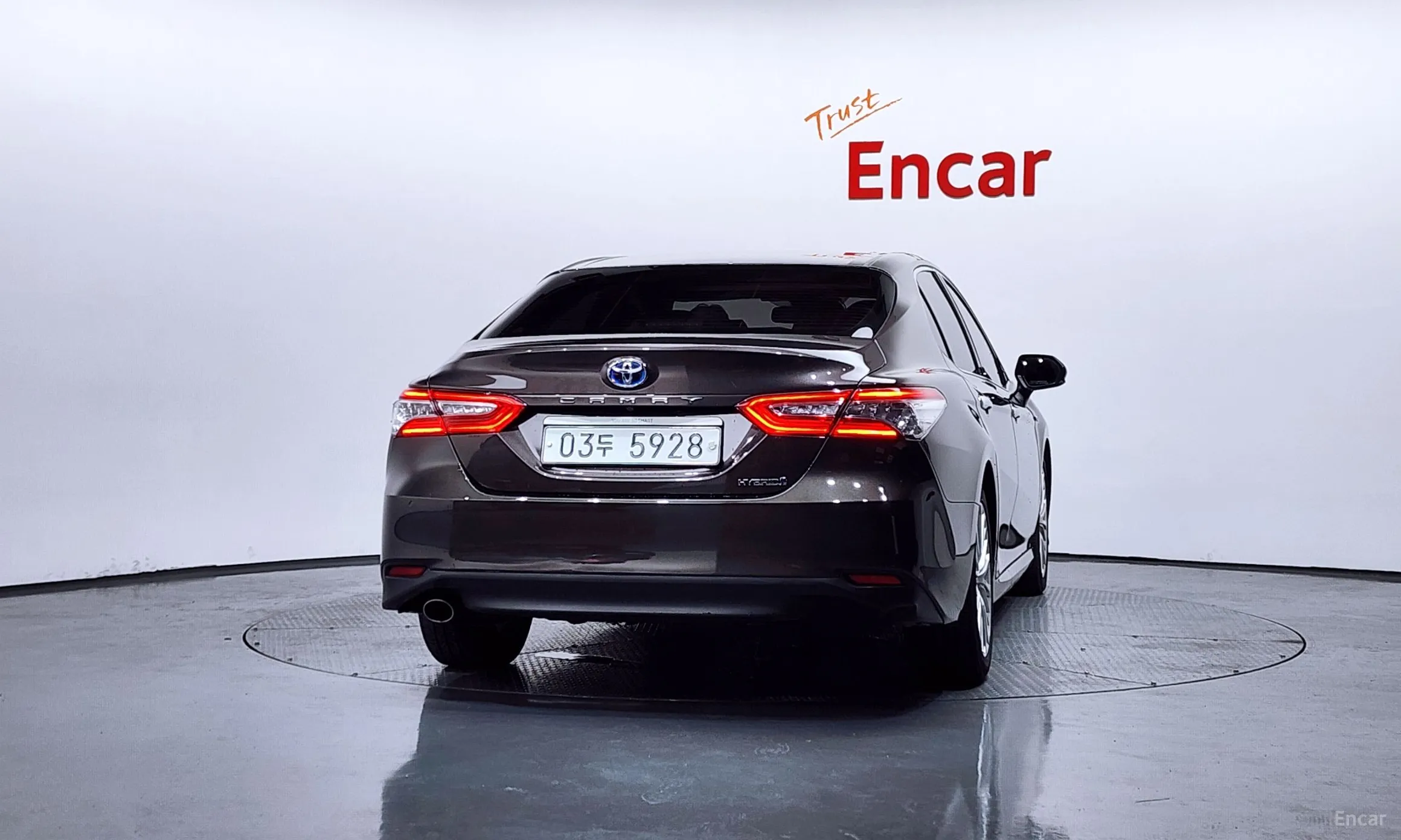 Toyota Camry (XV70) превью 4