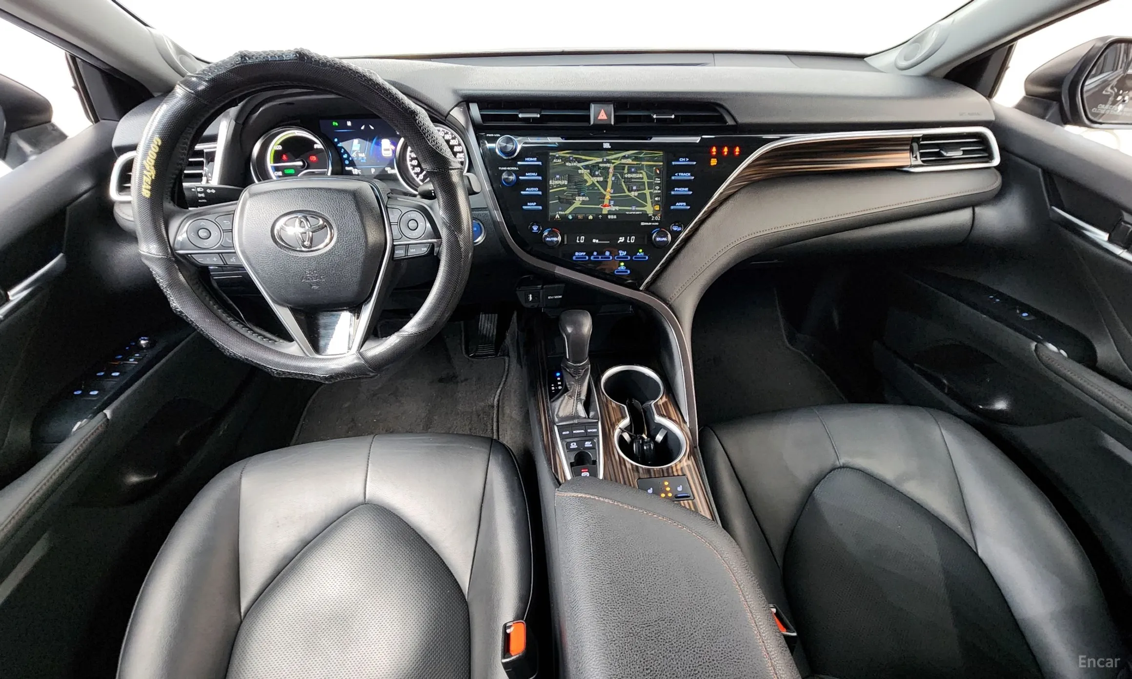 Toyota Camry (XV70) превью 7
