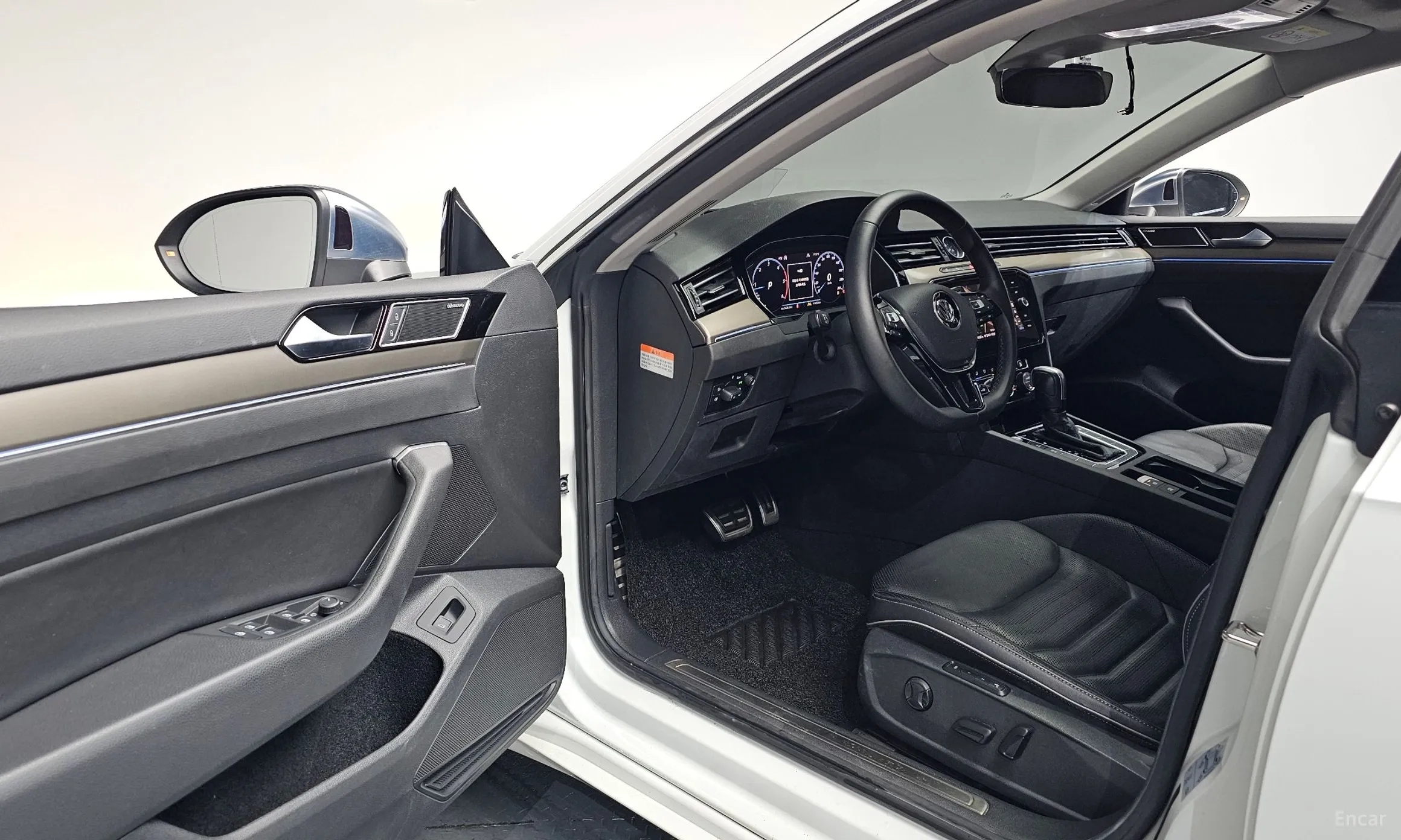 Volkswagen Ateon превью 10