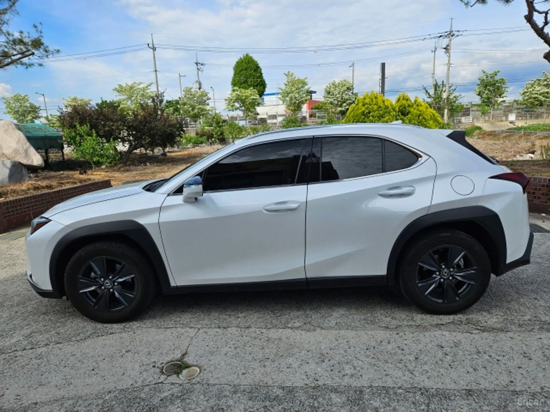 Lexus UX300h