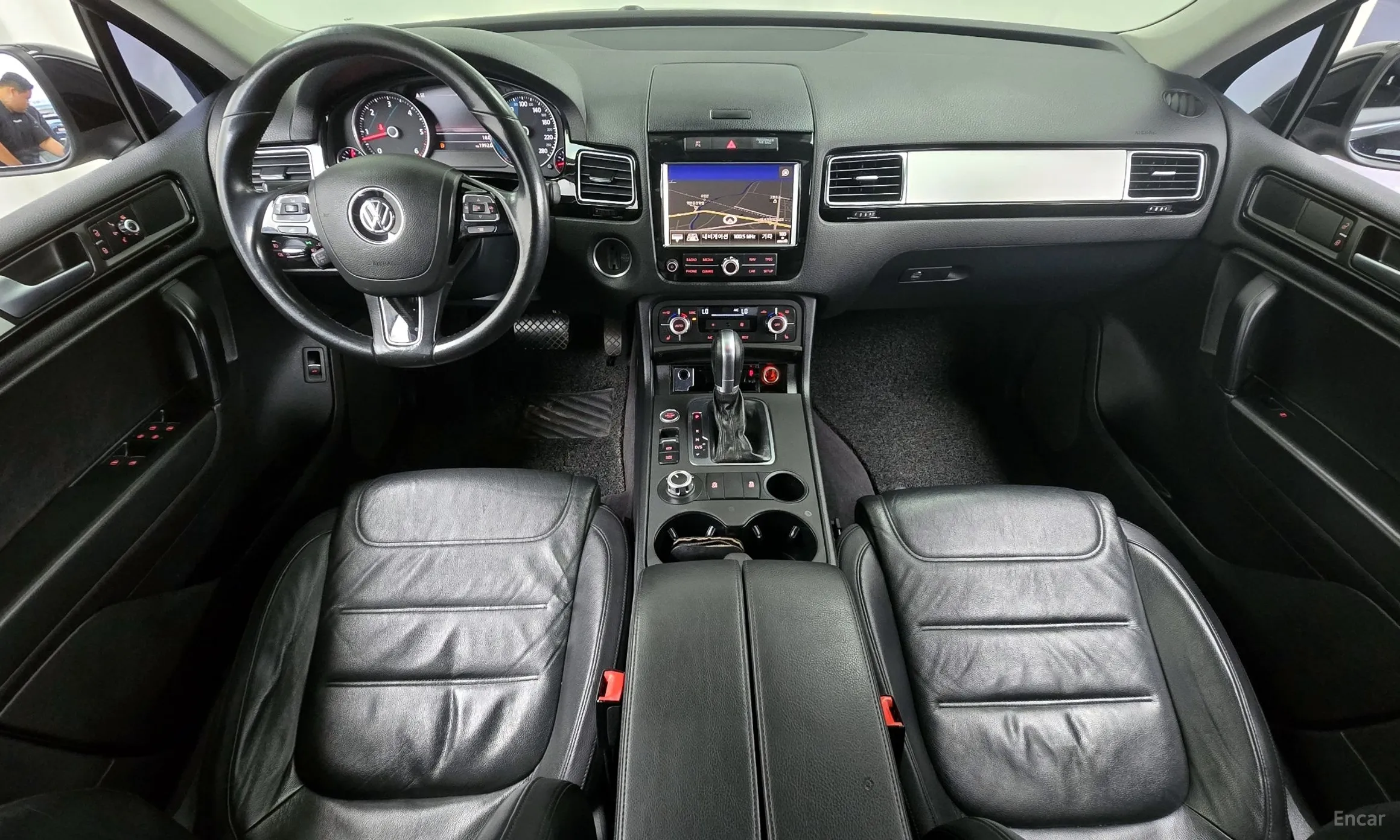 Volkswagen New Touareg превью 7
