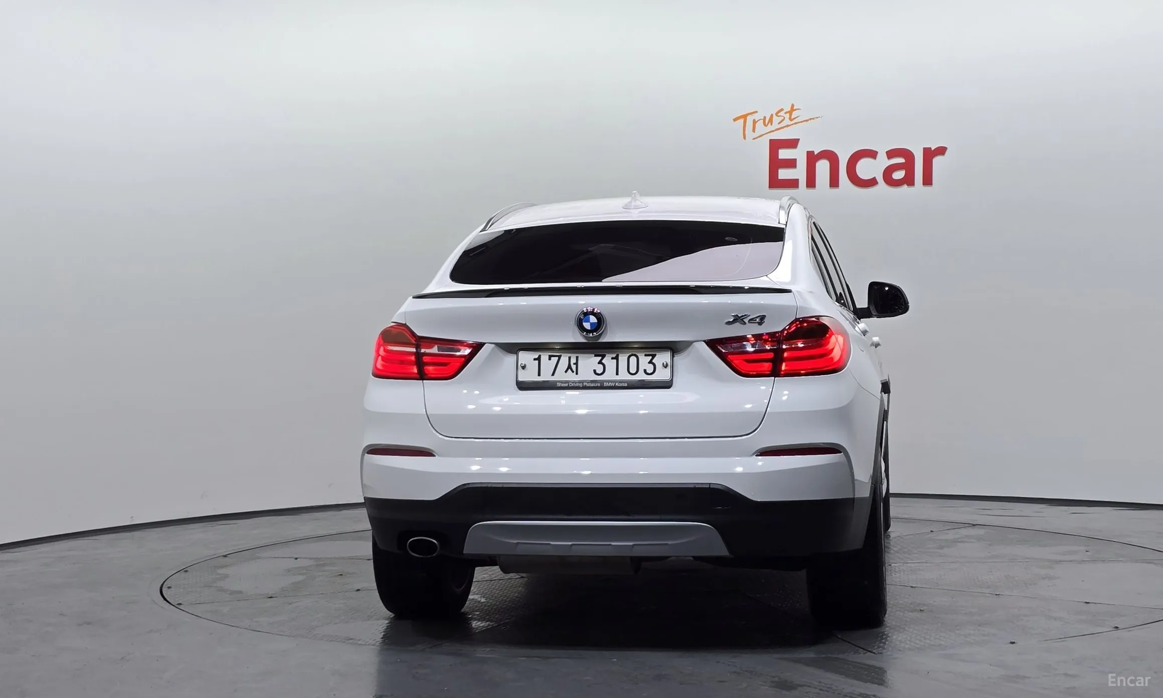 BMW X4 (F26) превью 4