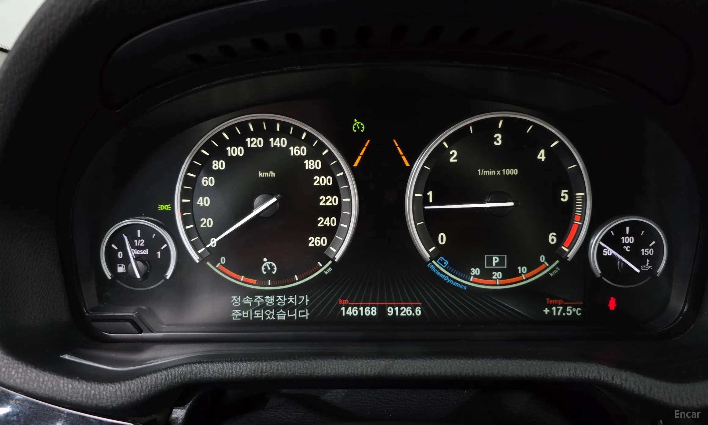 BMW X4 (F26) превью 8