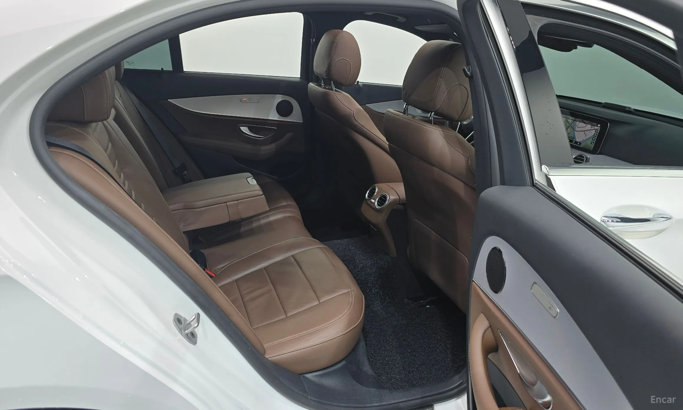 Mercedes Benz E-Class W213 превью 11