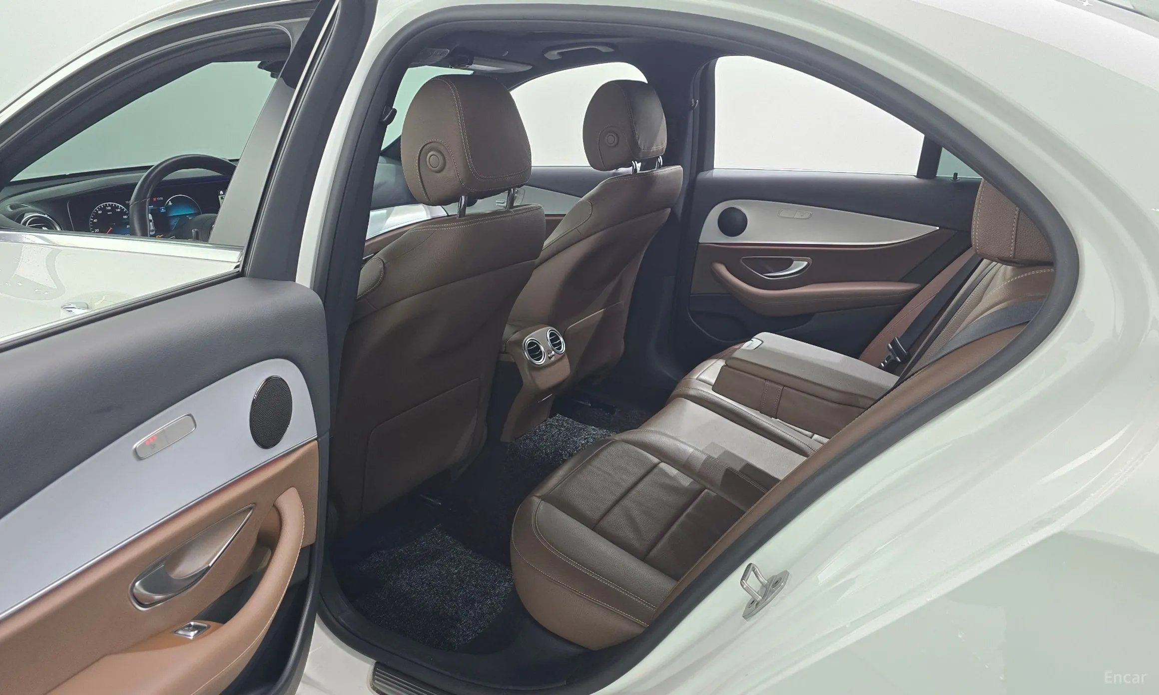 Mercedes Benz E-Class W213 превью 12