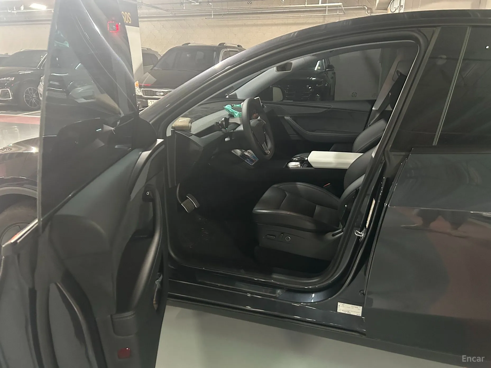 Tesla Model Y превью 10