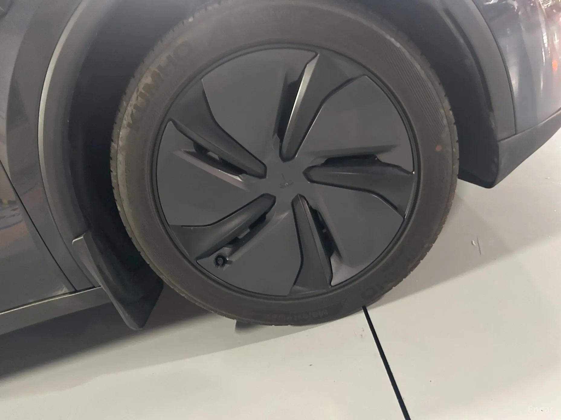 Tesla Model Y превью 14