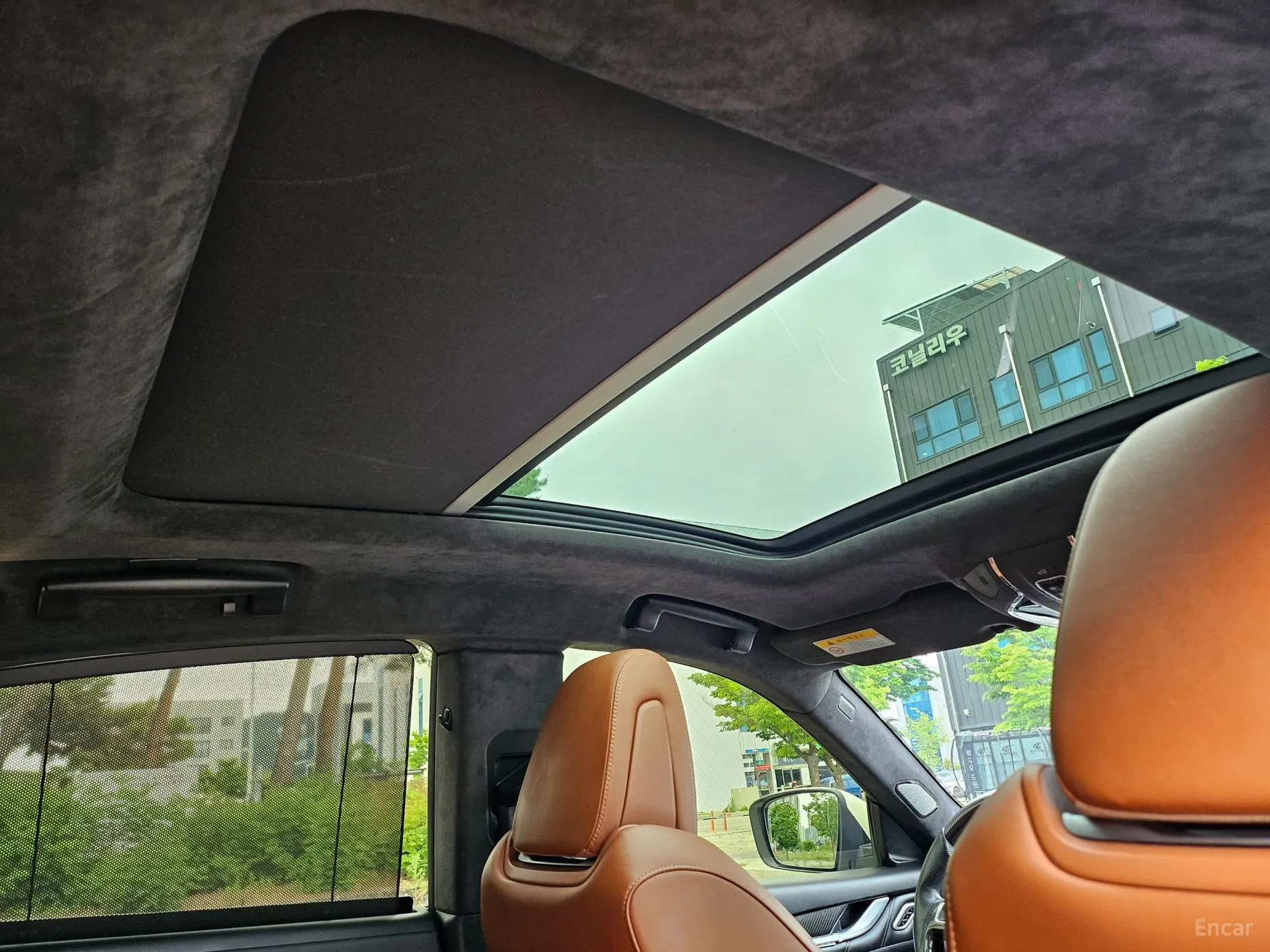 Maserati Levante превью 19