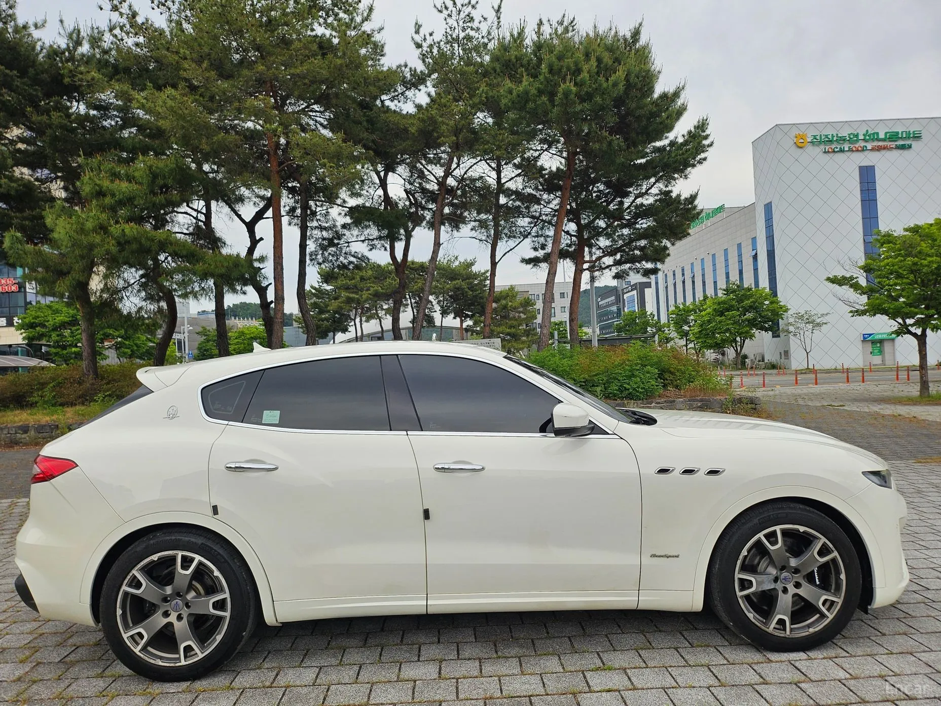 Maserati Levante превью 4