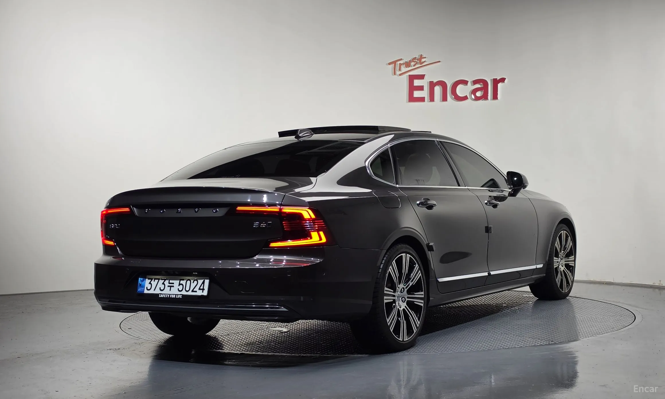 Volvo S90