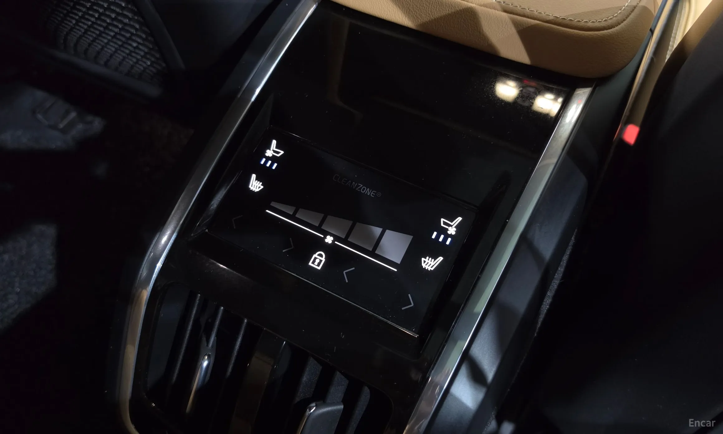 Volvo S90 превью 18