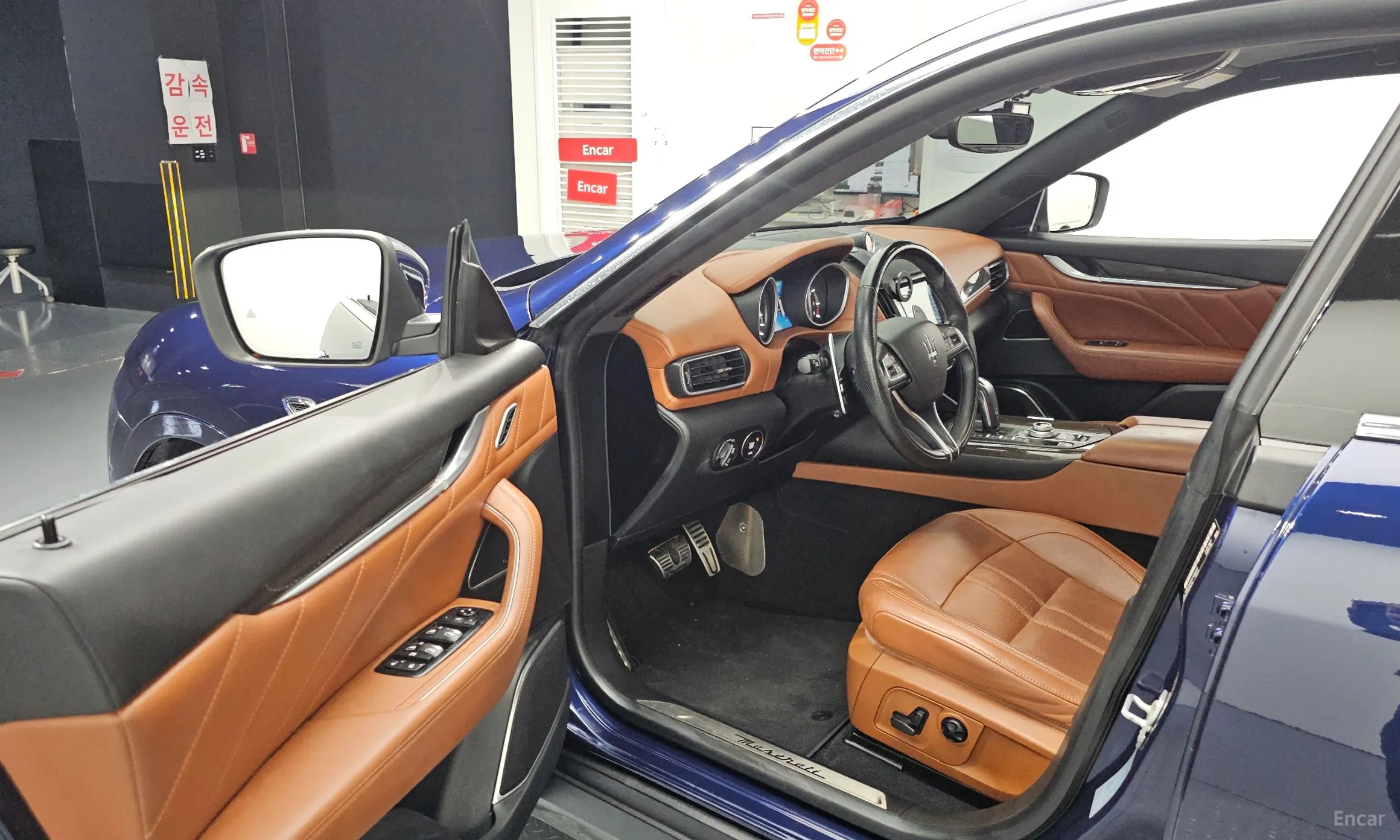 Maserati Levante превью 10
