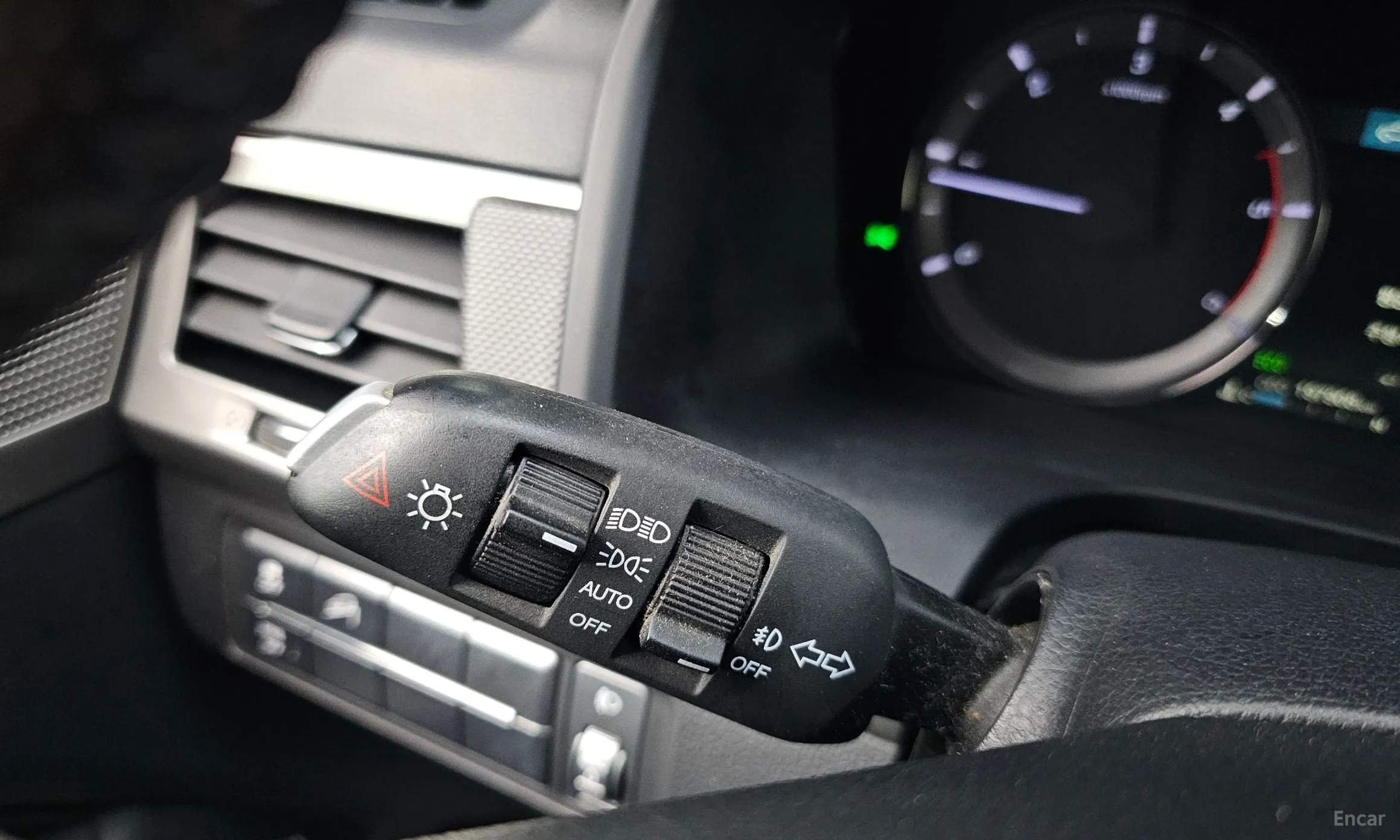KG Mobility (SsangYong) Rexton Sports превью 14