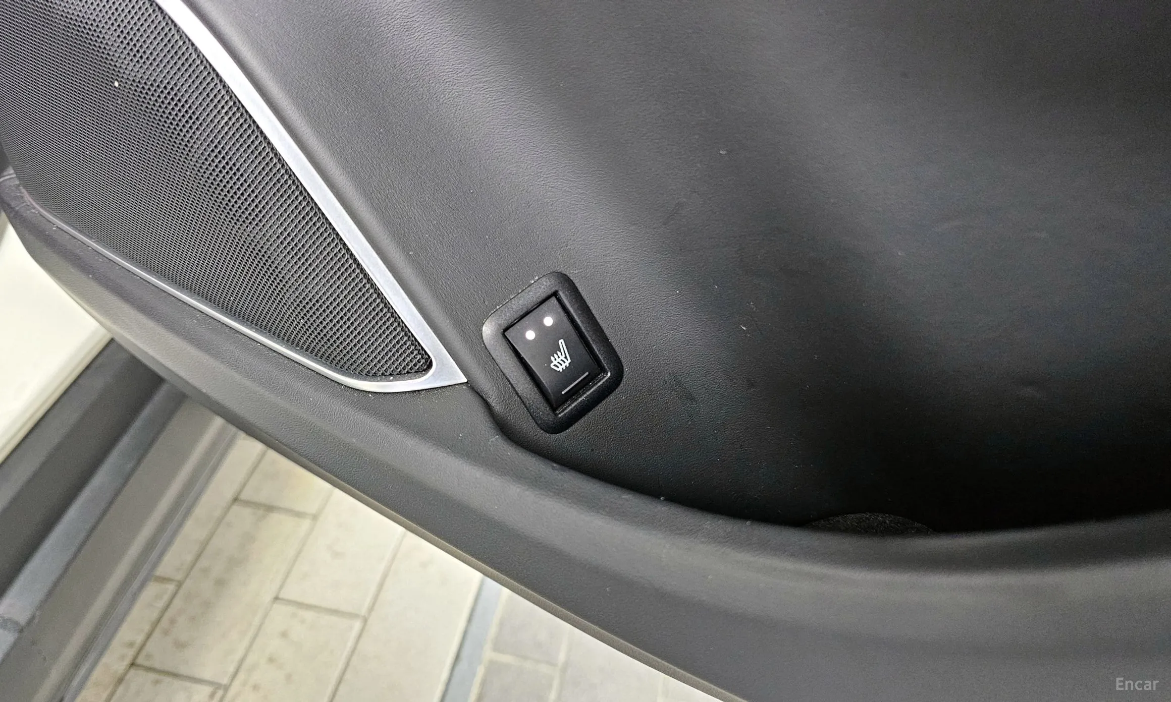 Maserati Levante превью 19