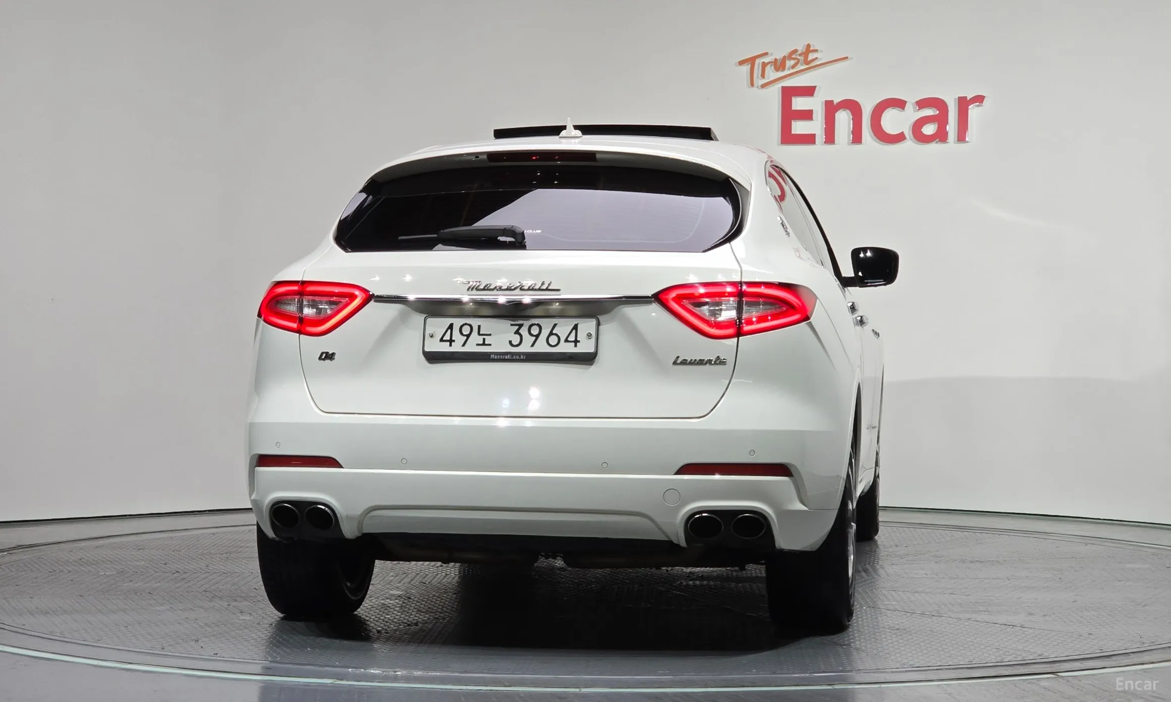Maserati Levante превью 4