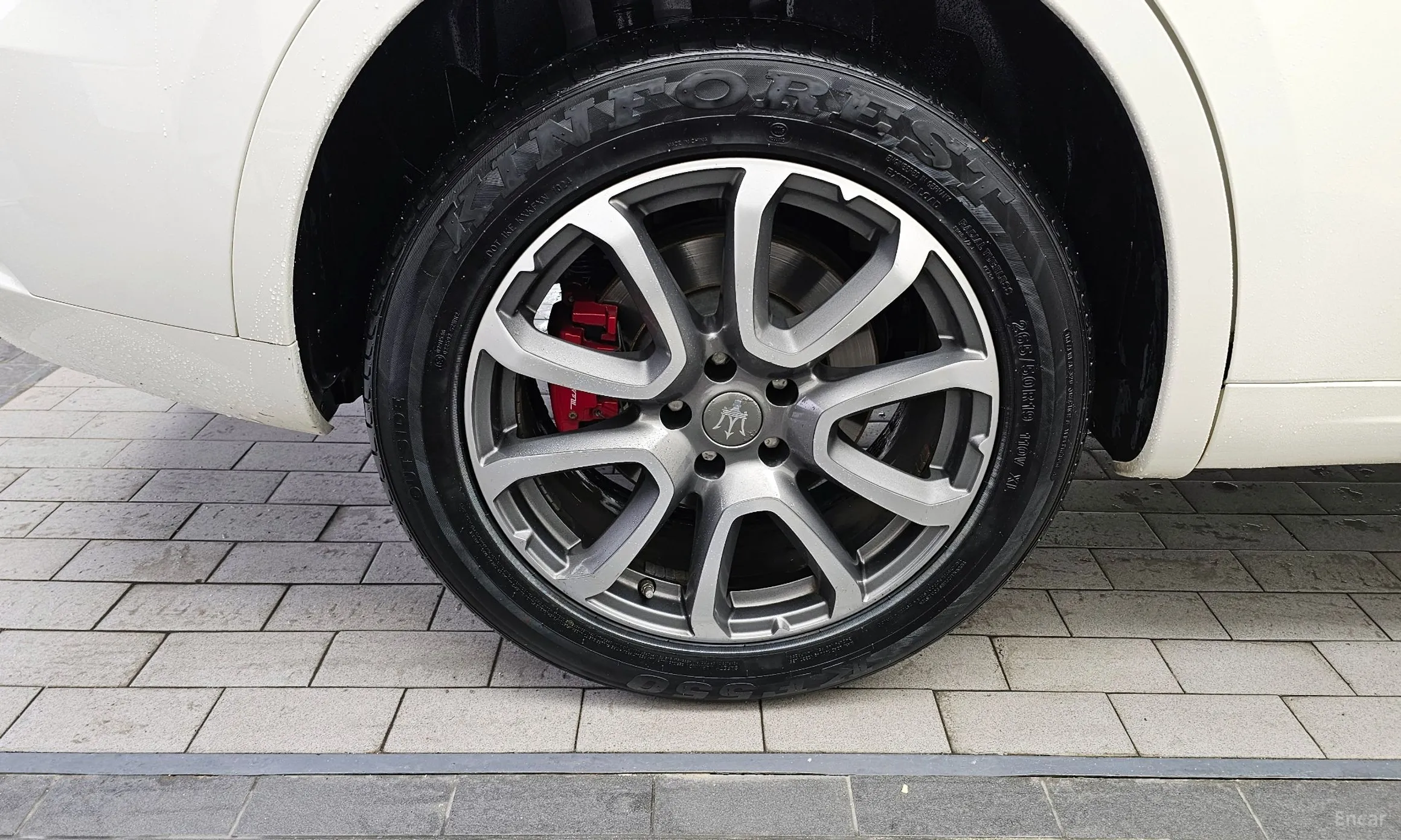 Maserati Levante превью 5
