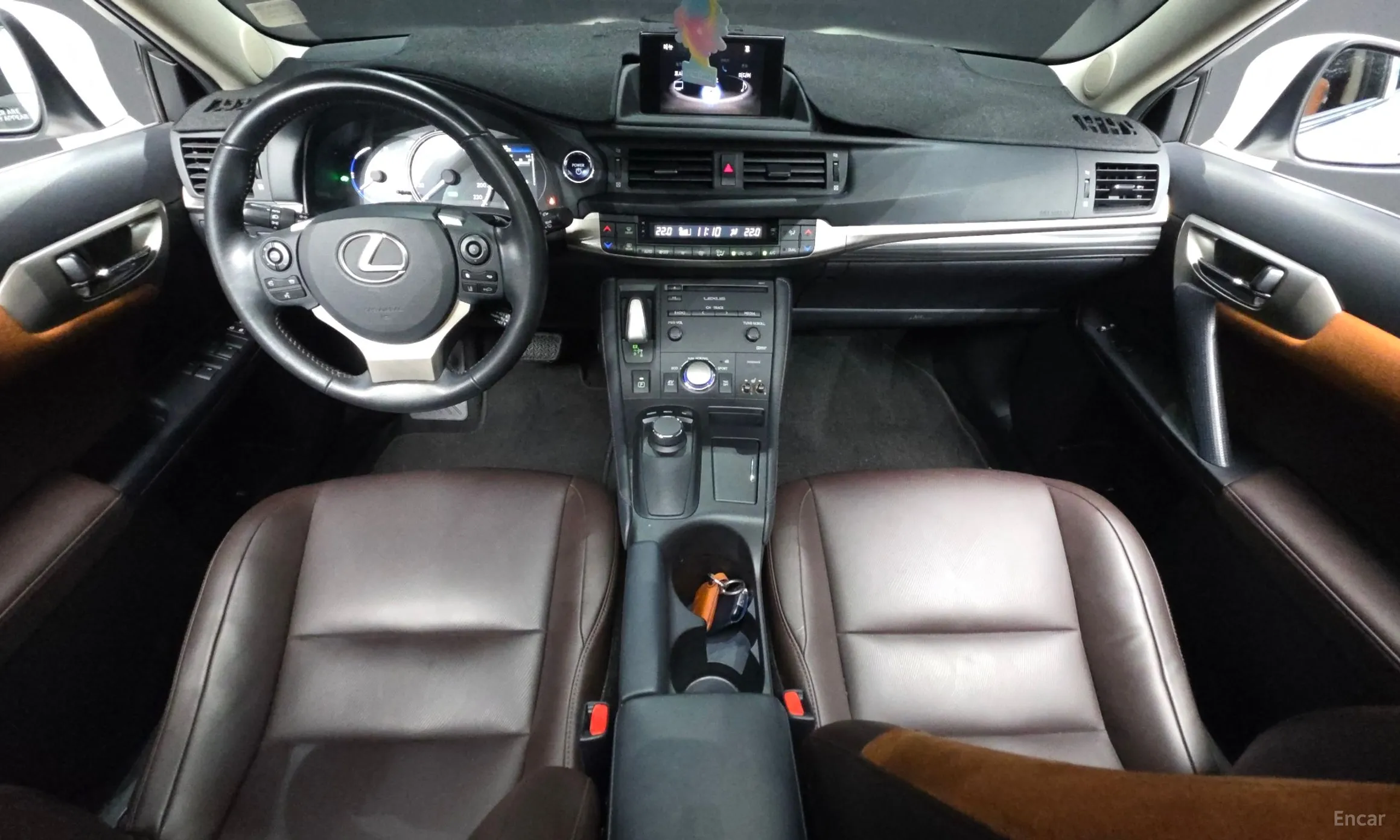 Lexus CT200h превью 7