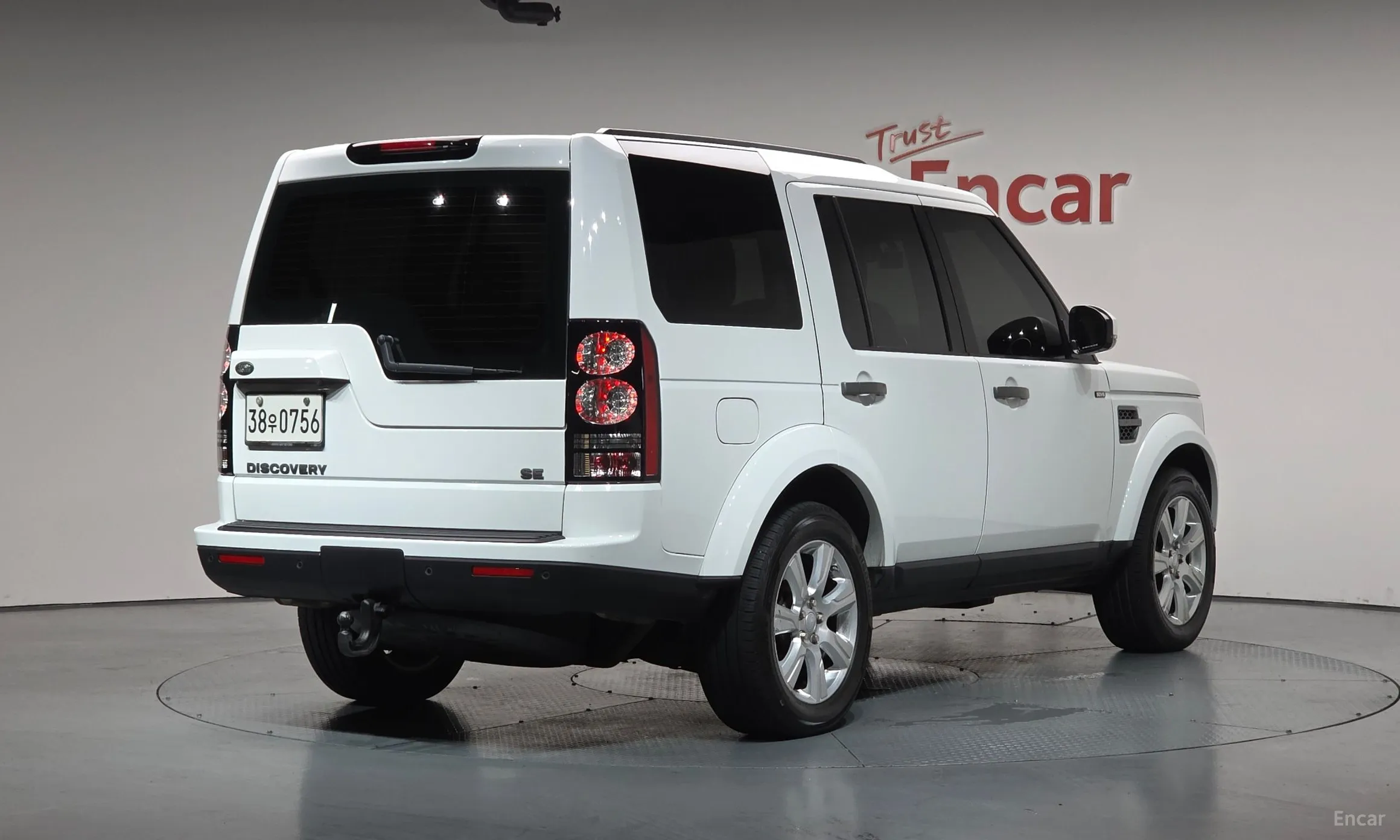 Land Rover Discovery 4