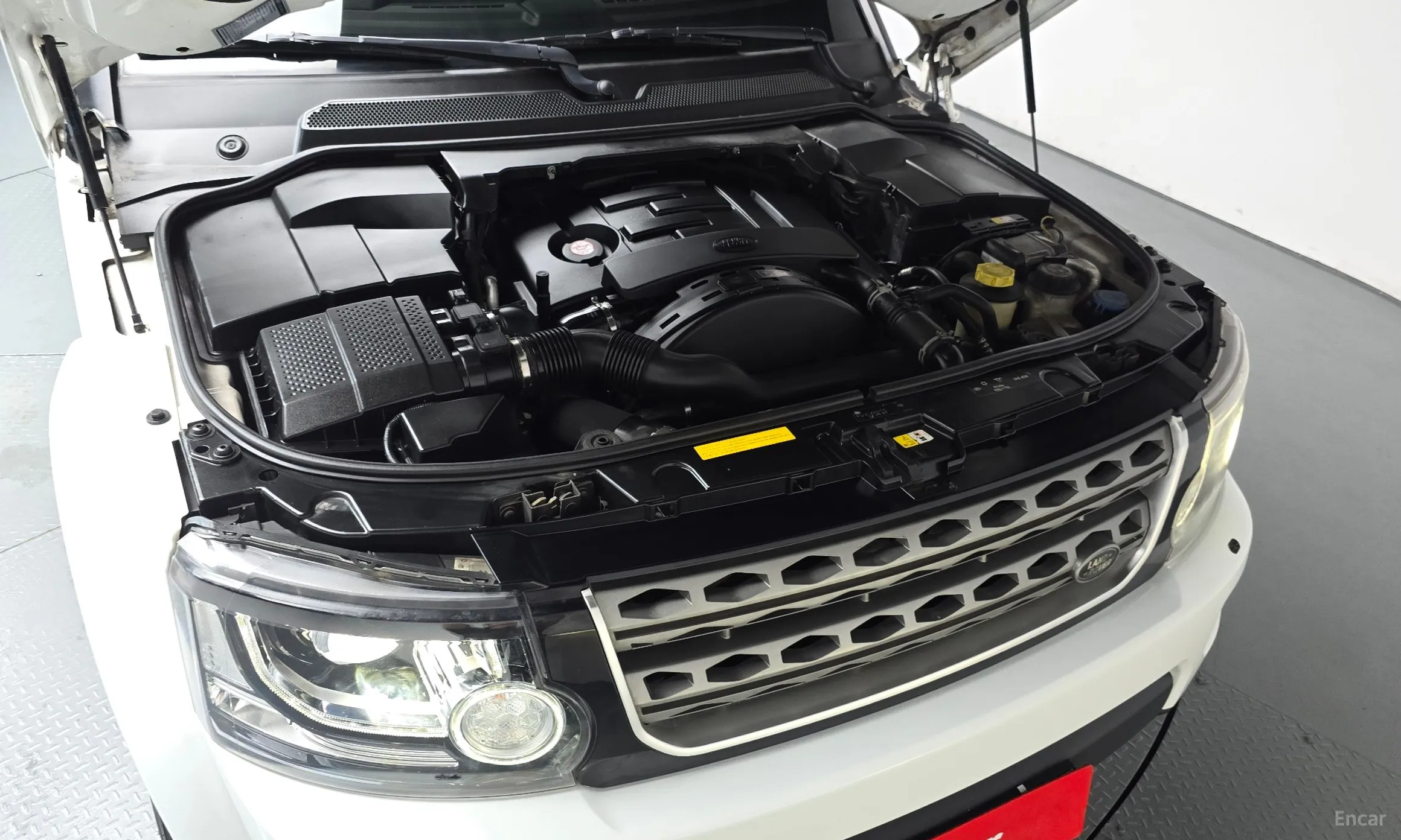 Land Rover Discovery 4 превью 6