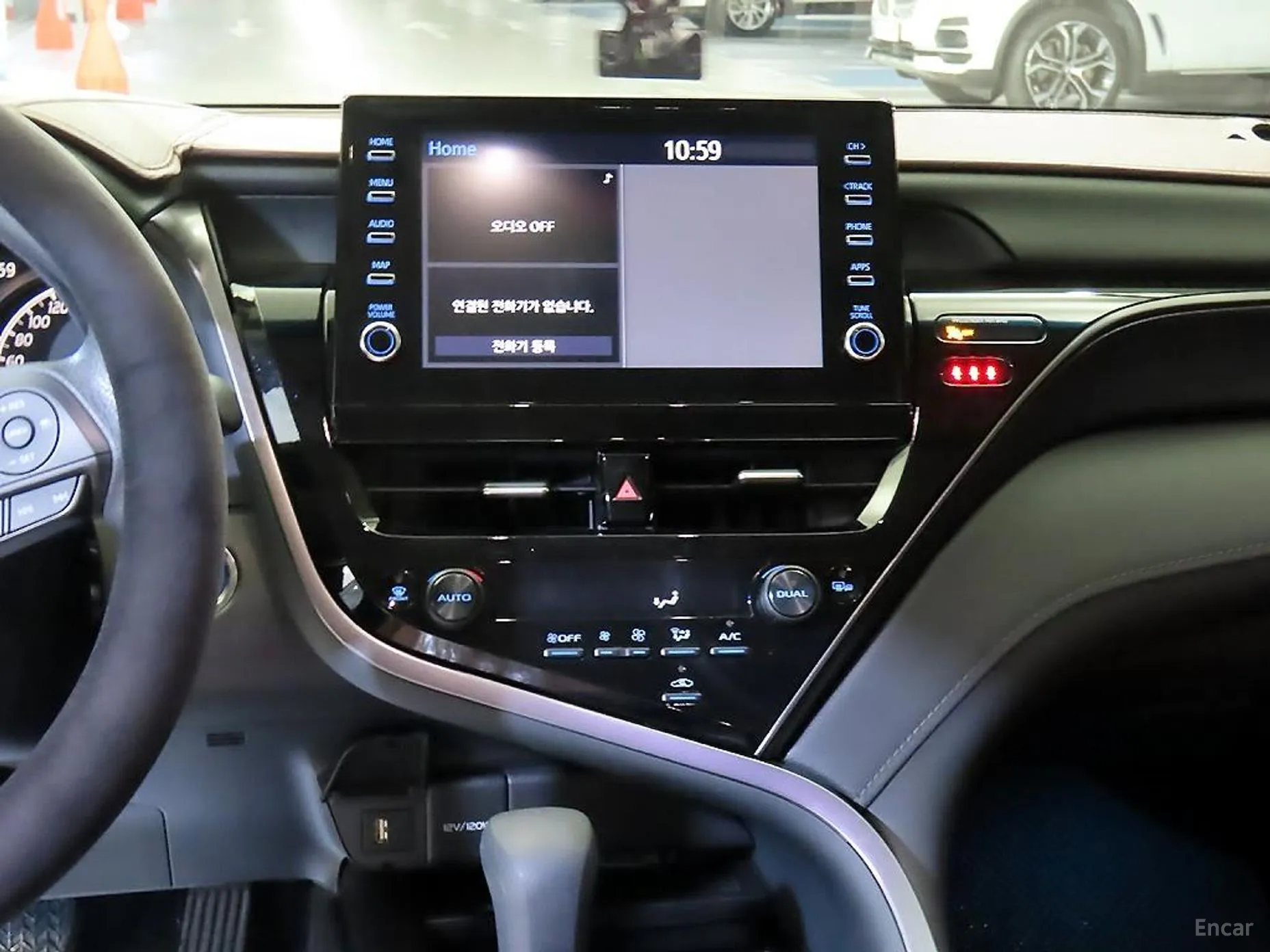 Toyota Camry (XV70) превью 11