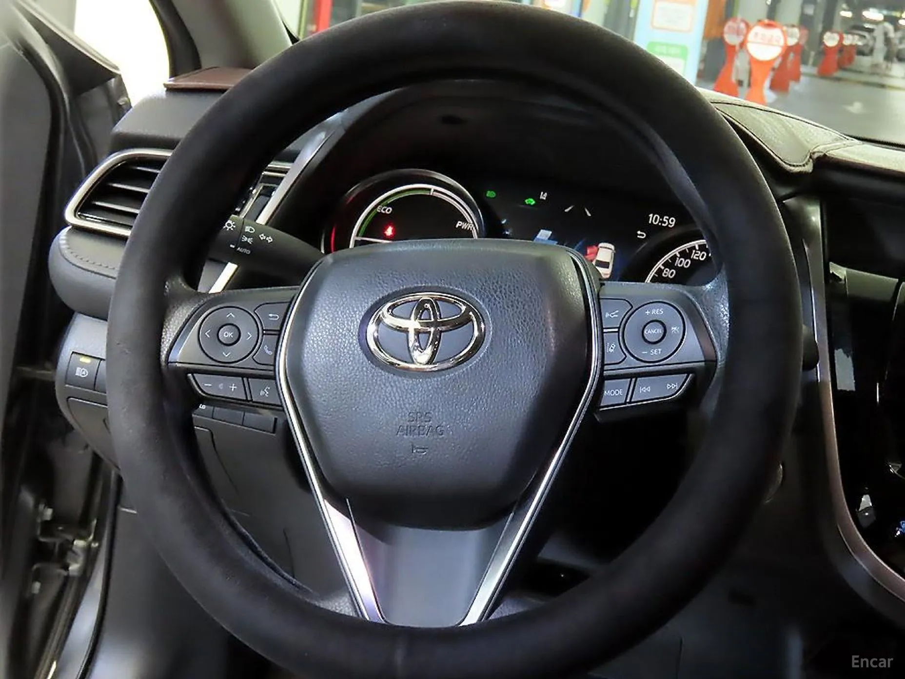 Toyota Camry (XV70) превью 8