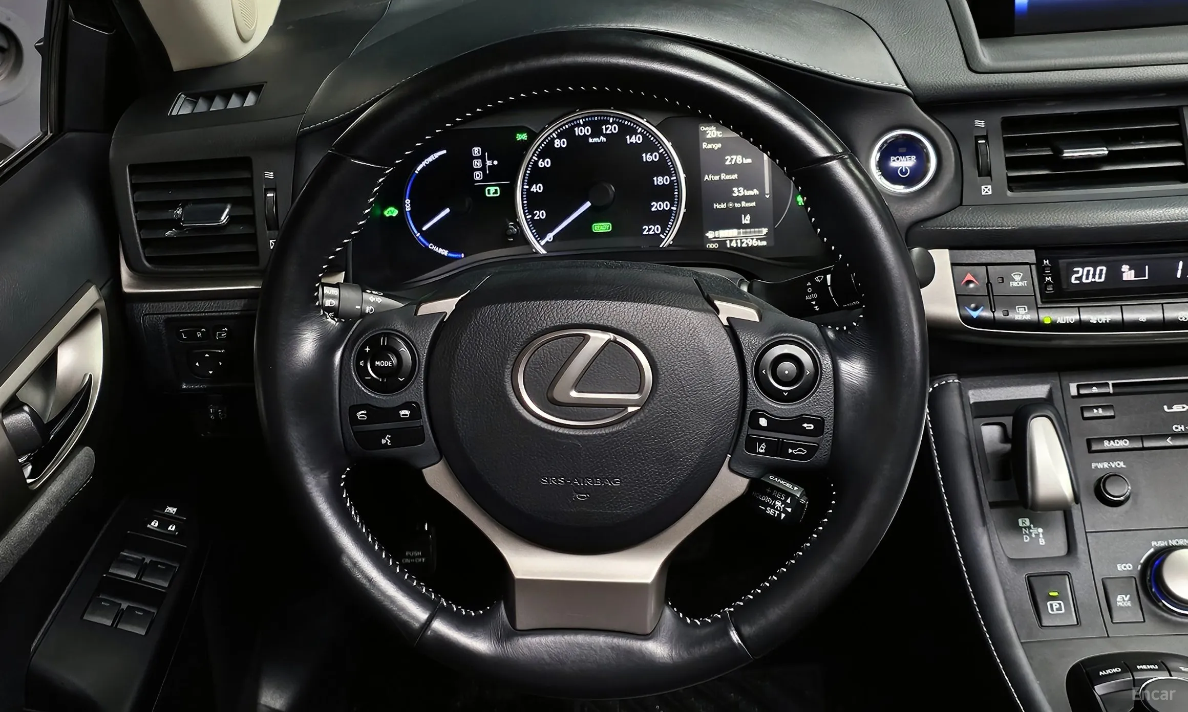Lexus CT200h превью 14