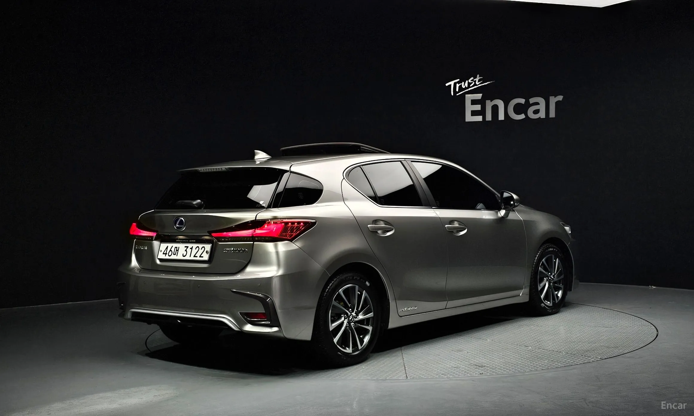 Lexus CT200h